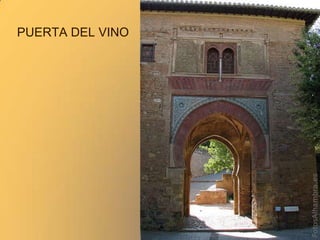 Mediante la unión de todos estos factores: exuberante decoración, color, agua y jardines, los arquitectos crean una atmósfera de encantamiento, crean un espacio ilusorio en donde lo aparente oculta la estructura real del edificio (decoración, agua, luz, color). Los jardines forman parte del conjunto