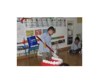 La boca y el cepillo de dientes de