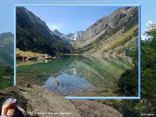 Les reflets du Vignemale (3298m) sur le lac de Gaube 1731m . 