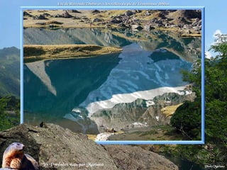 Lac de Barroude 2360m avec les reflets du pic de Troumousse 3085m . 