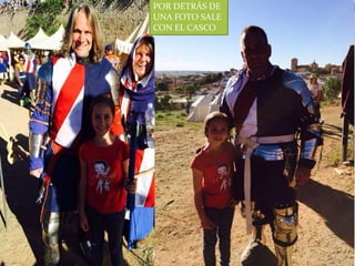 POR DETRÁS DE
UNA FOTO SALE
CON EL CASCO
 