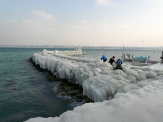 Lago Le man Congela (Suiça)