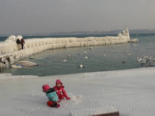 Lago Le man Congela (Suiça)