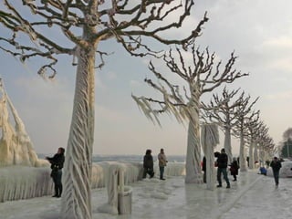 Lago Le man Congela (Suiça)