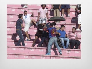 Puntos Críticos
 Posibles Soluciones
Los equipos en este país y sus dirigentes deben hacer
un llamado fuerte de atención a sus seguidores, o
cerrar sus puertas a la afición en general , para poder
controlar la actitud de los integrantes de las barras de
los equipos de primera división de Honduras
 