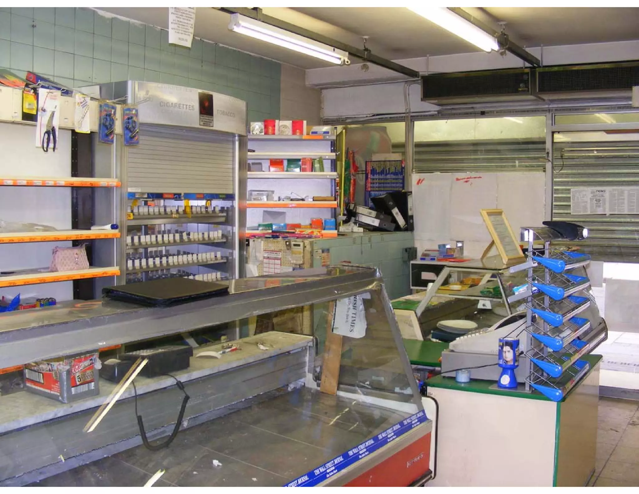 Images of empty supermarket - 5 11 09