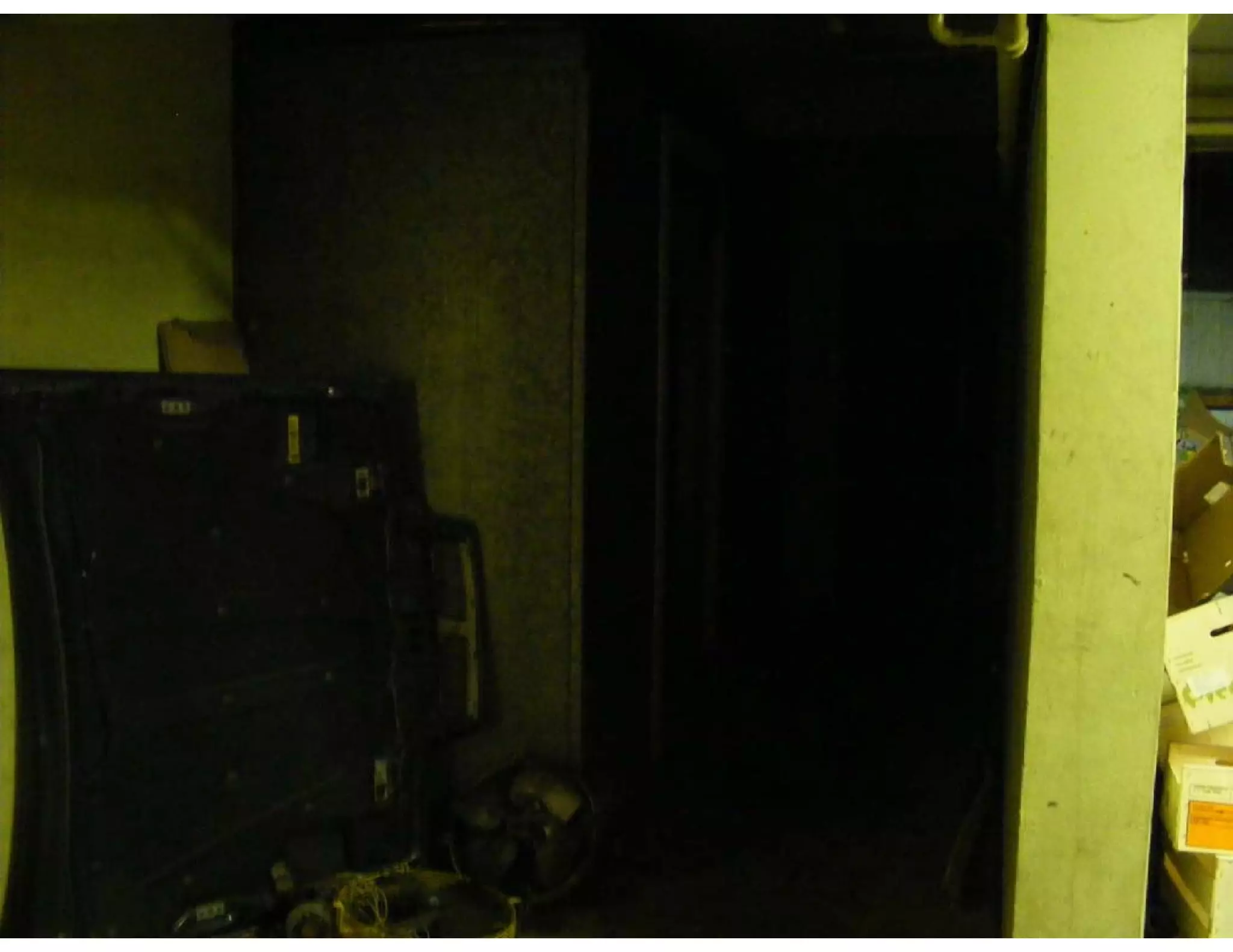 Images of empty supermarket - 5 11 09