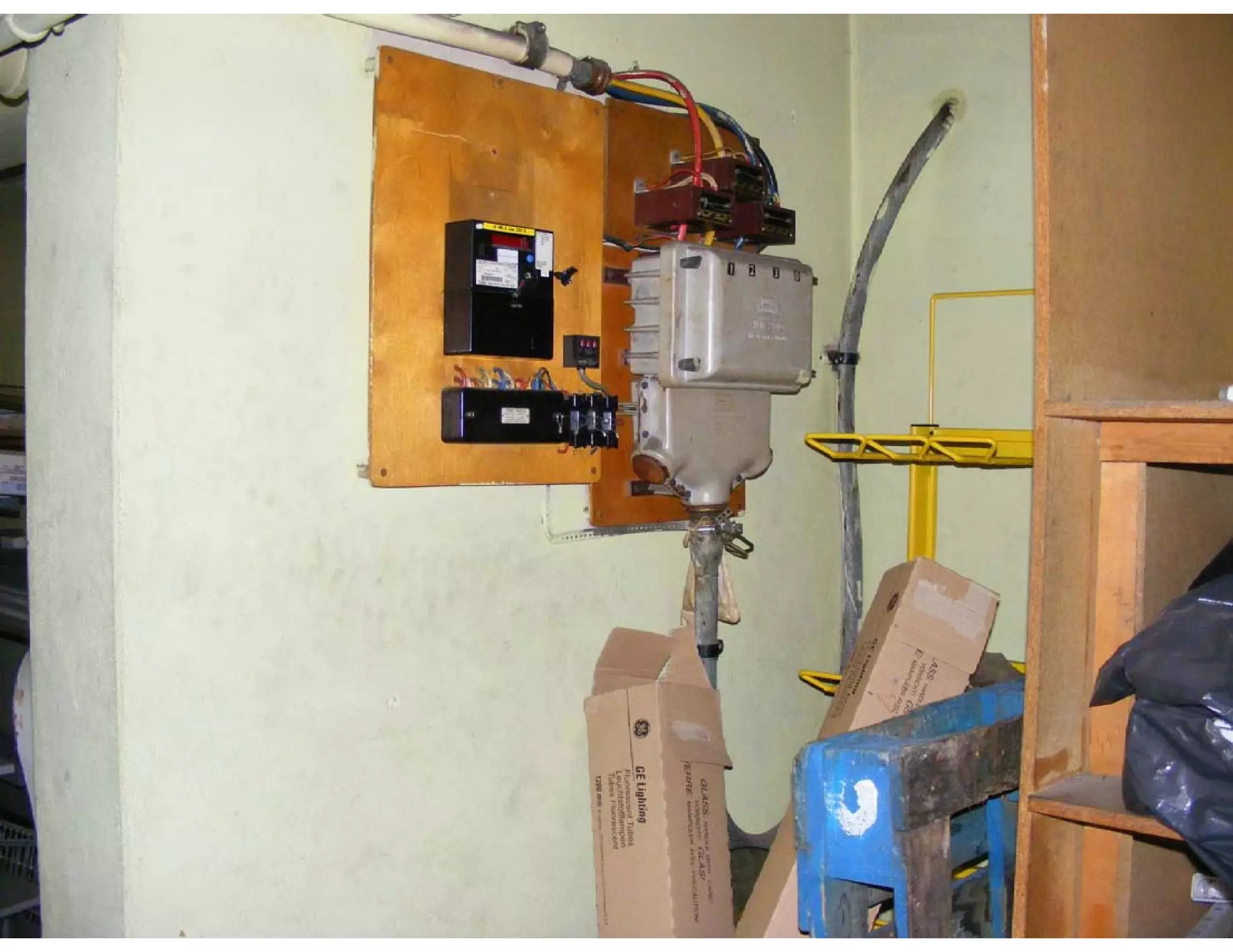 Images of empty supermarket - 5 11 09