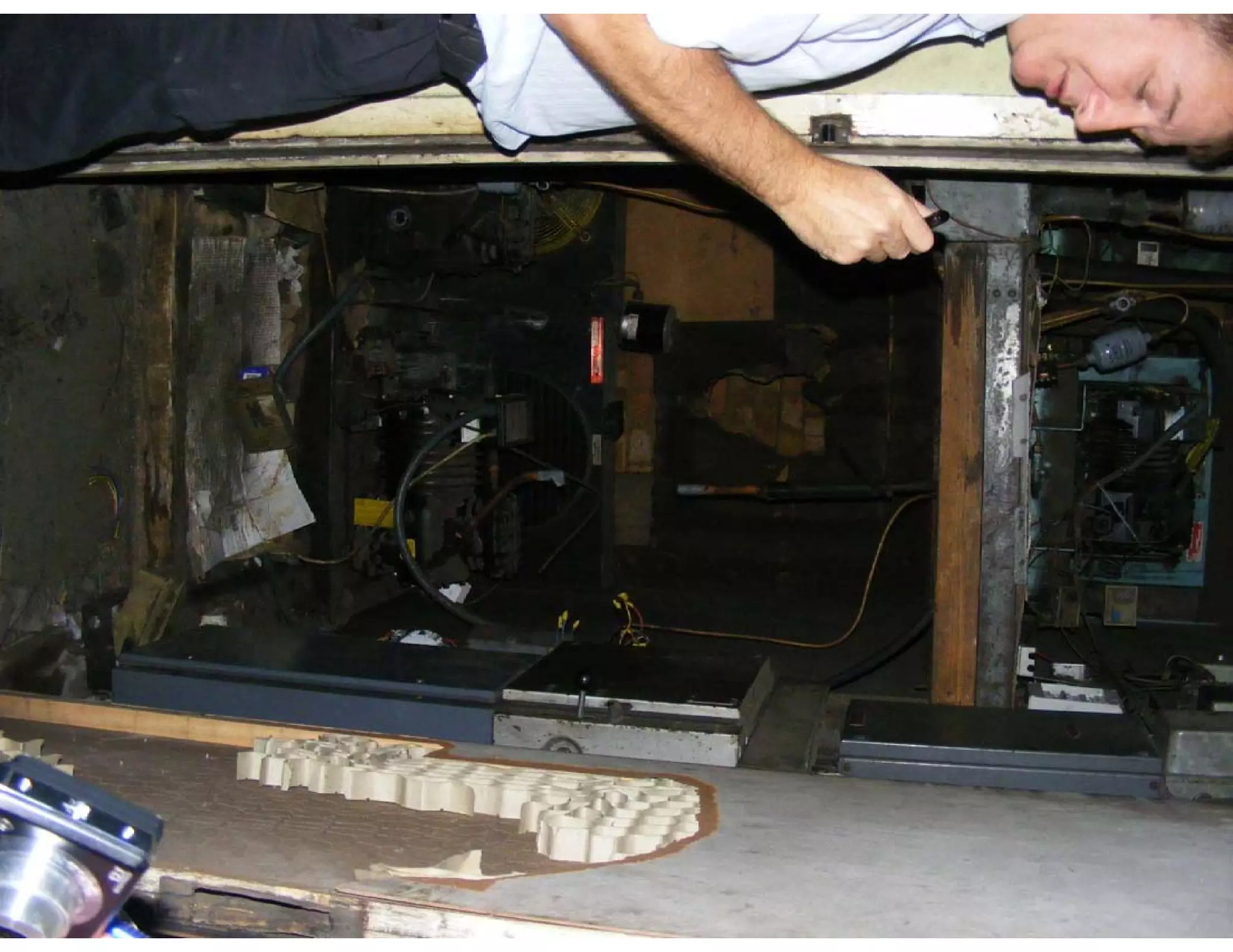 Images of empty supermarket - 5 11 09