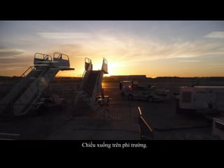 Chiều xuống trên phi trường. 