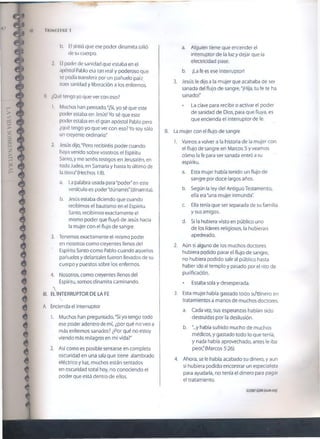 nuMüsnu: i
b. El sintió que ese poder dinamita salió
de su cuerpo.
2. El poder de sanidad que estaba en el
apóstol Pablo era tan real y poderoso que
se podía transferir por un pañuelo pare
traer sanidad y liberación a los enfermos.
B. ¿Qué tengo yo que ver con eso?
1. Muchos han pensado, "jSí, yo sé que este
poder estaba en Jesús! Yo sé que este
poder estaba en el gran apóstol Pablo pero
¿qué tengo yo que ver con eso? Yo soy sólo
un creyente ordinario."
2. Jesús dijo, "Pero recibiréis poder cuando
haya venido sobre vosotros el Espíritu
Santo, y me seréis testigos en Jerusalén, en
toda Judea, en Samaría y hasta lo último de
ia tierra" (Hechos 1:8).
a. La palabra usada para "poder"en este
versículo es poder "dúnamis"(dinamita).
b. Jesús estaba diciendo que cuando
recibimos el bautismo en el Espíritu
Santo, recibimos exactamente el
mismo poder que fluyó de Jesús hacia
la mujer con e! flujo de sangre.
3. Tenemos exactamente el mismo poder
en nosotros como creyentes llenos del
Espíritu Santo como Pablo cuando aquellos
pañuelos y delantales fueron llevados de su
cuerpo y puestos sobre los enfermos.
4. Nosotros, como creyentes llenos del
Espíritu, somos dinamita caminando.

III. EL INTERRUPTOR DE LA FE
A. Encienda el interruptor
1. Muchos han preguntado, “Si yo tengo todo
ese poder adentro de mí, ¿por qué no veo a
más enfermos sanados? ¿Por qué no estoy
viendo más milagros en mi vida?"
2. Así como es posible sentarse en completa
oscuridad en una sala que tiene alambrado
eléctrico y luz, muchos están sentados
en oscuridad total hoy, no conociendo el
poder que está dentro de ellos.
a. Alguien tiene que encender el
interruptor de la luz y dejar que la
electricidad pase.
b.  l a fé es ese interruptor!
3. Jesús le dijo a la mujer que acababa de ser
sanada del flujo de sangre, "¡Hija, tu fe te ha
sanado!"
• La clave para recibir o activar el poder
de sanidad de Dios, para que fluya, es
que encienda el interruptor de fe.
B. La mujer con el flujo de sangre
1. Vamos a volver a la historia de la mujer con
el flujo de sangre en Marcos 5 y veamos
cómo la fe para ser sanada entró a su
espíritu.
a. Esta mujer había tenido un flujo de
sangre por doce largos años.
b. Según la ley del Antiguo Testamento,
ella era "una mujer inmunda".
c. Ella tenía que ser separada de su familia
y sus amigos.
d. Si la hubiera visto en público uno
de ios líderes religiosos, la hubieran
apedreado.
2. Aún si alguno de los muchos doctores
hubiera podido parar el flujo de sangre,
no hubiera podido salir al público hasta
haber ido al templo y pasado por el rito de
purificación.
• Estaba sola y desesperada.
3. Esta mujer había gastado todo su’dinero en
tratamientos a manos de muchos doctores.
a. Cada vez, sus esperanzas habían sido
destruidas por la desilusión.
b. "...y había sufrido mucho de muchos
médicos, y gastado todo lo que tenía,
y nada había aprovechado, antes le iba
peor," (Marcos 5:26).
4. Ahora, se le había acabado su dinero, y aun
si hubiera podido encontrar un especialista
para ayudarla, no tenía el dinero para pagar
el tratamiento.
©2007GSMI(isom.org)
 