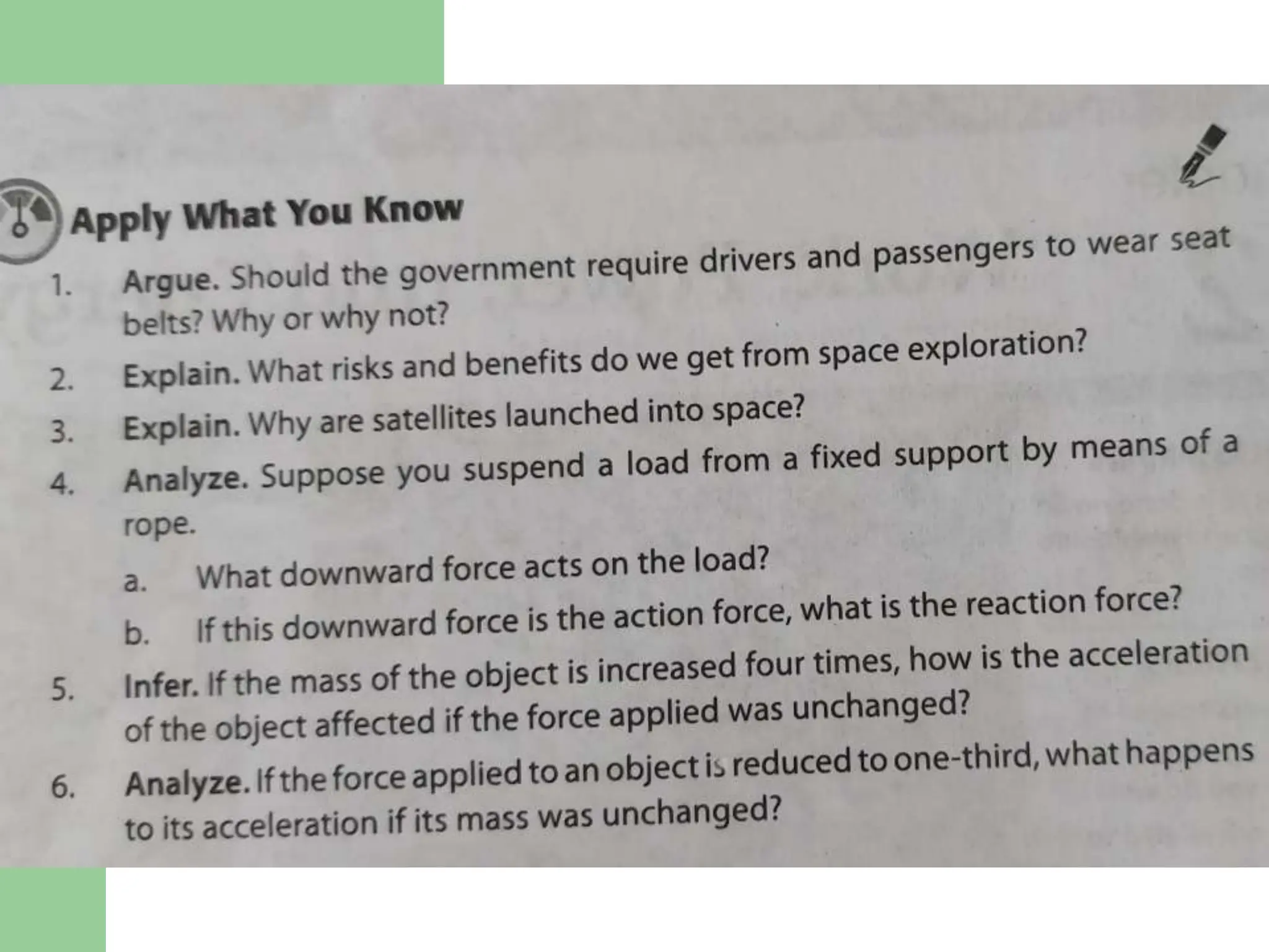 three Laws of Motion By Isaac Newton.ppt