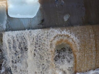Ice floes on the weir