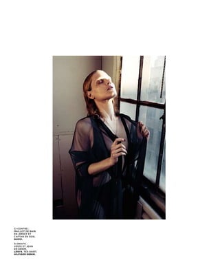 ci-contre :
maillot de bain
en Jersey et
caftan en soie,
GUCCI.

à droite :
Veste et Jean
en denim,
LEVI’S. tee-shirt,
HILFIGER DENIM.
 