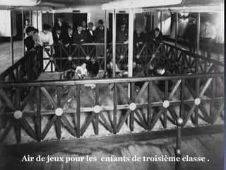 Air de jeux pour les  enfants de troisième classe . 