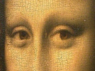 La modelo carece de cejas y pestañas, posiblemente
por una restauración demasiado agresiva en siglos
pasados, en la cual, se habrían barrido las veladuras o
leves trazos con que se pintaron. Esto los confirma
Vasari, en efecto, sí habla de cejas: «En las cejas se
apreciaba el modo en que los pelos surgen de la carne,
más o menos abundantes y, girados según los poros de
la carne, no podían ser más reales». Según otros
expertos, Leonardo nunca le pintó cejas ni pestañas
para dejar su expresión más ambigua o porque,
realmente, nunca llegó a terminar la obra.

El personaje dirige la mirada ligeramente a la
izquierda y muestra una sonrisa francamente
enigmática.
 