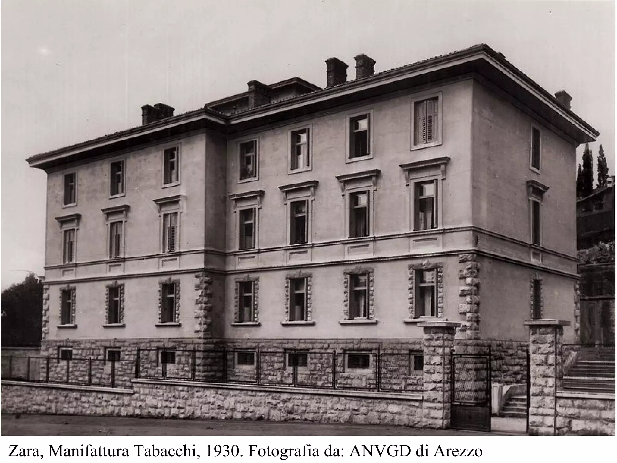 Zara, Manifattura Tabacchi, 1930. Fotografia da: ANVGD di Arezzo
 