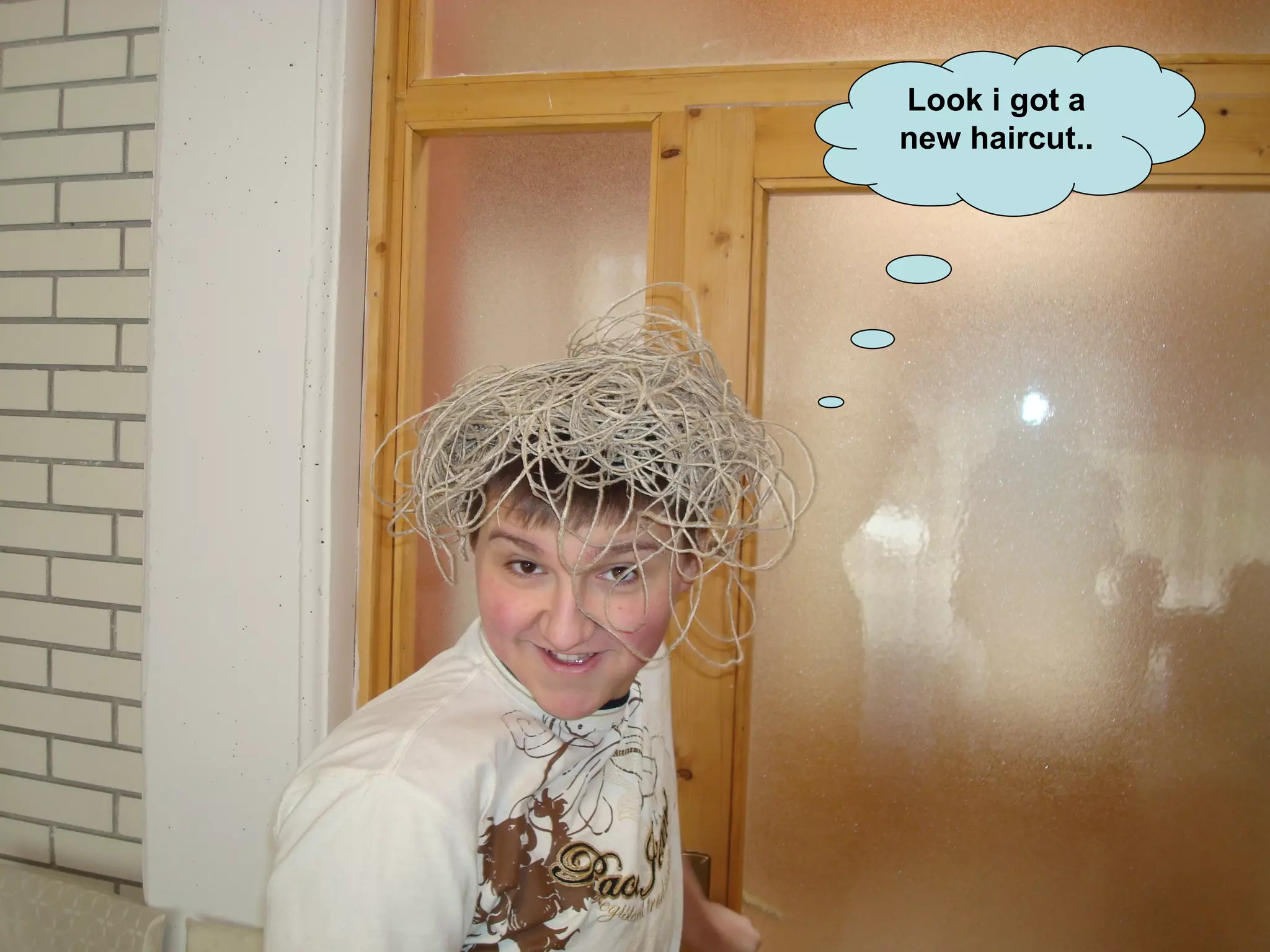 Look i got a new haircut.. 