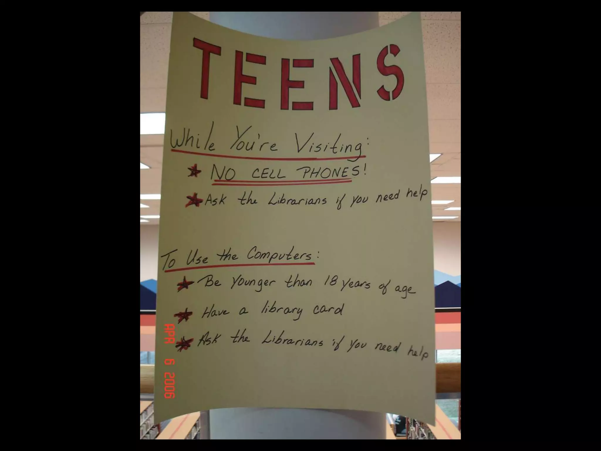 Signs, signs, ev
erywhere are
signs!
http://www.flickr.com/photos/77144005@N00/24986220/
 