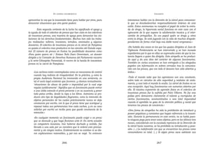 EN   LEGÍTIMA DESOBEDIENCIA                                                INSUMISIÓN

aprovechar la voz que la insumisión tiene para hablar por otros, para     intentamos hablar con la dirección de la cárcel para comunicar-
denunciar situaciones que otra gente padece.                              le que se desobedecerían responsablemente órdenes de este
                                                                          estilo. Estas ceremonias no cumplen el papel de evitar la entra-
         Esta segunda vertiente de la lucha ha significado el apoyo y     da de droga, la hipocresía social funciona en este caso con el
la ayuda de todo el colectivo de presos que han visto en los colectivos   agravante de lo que supone la adulteración masiva y el inter-
de insumisos presos, una muestra de apoyo para denunciar las vio-         cambio de jeringuillas. Es vox populi quién se droga y cómo
laciones de los derechos fundamentales. Muchos han sido los traba-        entra la droga. Se está jugando con la vida de muchos drogode-
jos realizados: talleres, reuniones, tertulias, amistades y algunos       pendientes de forma cruel bajo esa doble moral vergonzosa.»
dossieres. El colectivo de insumisos presos en la cárcel de Pamplona
es quizás el colectivo mas productivo en las cárceles del Estado espa-     »Ha habido dos casos en los que las quejas dirigidas al Juez de
ñol. El número de presos en Iruñea ha posibilitado dossieres como         Vigilancia Penitenciaria se han intervenido y se han incoado
«Para quien quiera oír / Entzun Nahi Duen Ororentzat», un dossier         expedientes por lo que en ellas se expresaba antes de que la ins-
dirigido a la Comisión de Derechos Humanos del Parlamento navarro         tancia llegara a quien iba dirigida. Este atropello se ha produci-
y la serie Giltzapeko Paranoiak, el vocero de la banda de insumisos       do aquí y da una idea del carácter de algunos funcionarios.
presos en la cárcel de Pamplona:                                          También en varias ocasiones se han entregado a los abogados
                                                                          papeles con información en sobres cerrados tras la comunica-
                                                                          ción con los presos, que con todo el descaro han sido abiertos y
     «Los cacheos están contemplados como un mecanismo de control         leídos.»
     cuando hay indicios de irregularidad. En la práctica, y como la
     propia Audiencia Nacional ha reconocido en una sentencia, es          »Todo el mundo sabe que las agresiones son una constante,
     tal el vacío legal existente que favorece, y citamos textualmente,   sobre todo en cárceles de alta seguridad y módulos de aisla-
     ‘situaciones de abuso de poder e impunidad por lo cual urge          miento, y casi todo el mundo lo oculta. La cárcel de Iruñea no es
     regular jurídicamente’. Significa que un funcionario puede entrar    una excepción. Aquí hay funcionarios con sumarios abiertos por
     a una celda estando el preso presente o en su ausencia y poner       ello. El máximo exponente de agresión física en el colectivo de
     todo patas arriba, desde la ropa a los libros. Asimismo se pro-      insumisos presos fue la sufrida por Patxi Villares. No fue una
     ducen otro tipo de ilegalidades flagrantes, como la retención de     paliza pero demuestra claramente el talante y escrúpulos de
     objetos personales de los cuales prácticamente nunca se deja         ciertos funcionarios, acostumbrados a una total impunidad
     constancia por escrito, con lo que el preso tiene que averiguar y    cuando el agredido no goza de la atención política y social que
     repasar todas sus pertenencias tras cada cacheo, y en su caso        tenemos los presos de conciencia.»
     solicitar por escrito un recibo para que quede constancia de la       »Otra forma de atropellos ha sido la prohibición de introducir y
     retención.»                                                          poseer pegatinas y camisetas que hagan referencia a la insumi-
      »En cualquier momento un funcionario puede exigir a un preso        sión. Durante la permanencia en este centro, no se había pues-
     que se desnude y que haga flexiones ante él. En cierta ocasión       to ninguna pega para tener estos objetos; pero en los últimos tres
     un compañero insumiso, tras haberse duchado y vestido, fue           meses, coincidiendo con la escalada represiva de la Dirección de
     llevado a una sala por un carcelero que le ordenó esto precisa-      la cárcel hacia nosotros, se ha prohibido su introducción y pose-
     mente y sin ningún motivo. Evidentemente no existían ni se die-      sión. (...) La indefensión con que se encuentran los presos como
     ron explicaciones razonables, y por eso se negó. Ya entonces         consumidores es total. (...) Si algún preso saca adelante sus



                                   266                                                                267
 