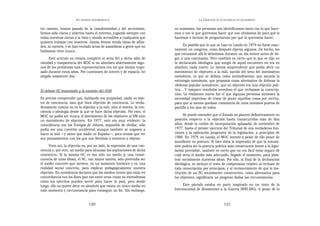 EN   LEGÍTIMA DESOBEDIENCIA                                       LA OBJECIÓN   DE   CONCIENCIA   EN MOVIMIENTO


tro camino, hemos pasado de la clandestinidad y del secretismo,          en ocasiones, las personas nos identificamos tanto con lo que hace-
hemos sido claros y abiertos hasta el extremo, jugando siempre con       mos o con lo que queremos hacer que nos olvidamos de para qué lo
todas nuestras cartas a la vista y siendo accesibles a cualquiera que    hacemos o incluso de preguntarnos por qué lo queremos hacer.
quisiera trabajar con nosotros. Jamás hemos tenido listas de afilia-
dos, ni carnets, y se han enviado actas de asambleas a gente que no            Es posible que lo que se hizo en Landa en 1979 no fuese exac-
habíamos visto nunca.                                                    tamente un congreso, como después dijeron algunos. De hecho, los
                                                                         que estuvimos allí lo debatimos durante un día entero antes de lle-
      Este artículo no estaría completo ni sería fiel a dicho afán de    gar a una conclusión. Pero también es cierto que lo que se dijo en
claridad y trasparencia del MOC si no abordara abiertamente algu-        la declaración ideológica que surgió de aquel encuentro no era en
nos de los problemas más representativos con los que hemos trope-        absoluto nada nuevo. Lo menos sorprendente que podía decir un
zado durante estos años. Por cuestiones de interés y de espacio, he      movimiento de objetores a la mili, nacido del seno del movimiento
elegido solamente dos.                                                   noviolento, es que se definía como antimilitarista, que asumía la
                                                                         estrategia noviolenta, que proponía como alternativa de defensa la
                                                                         «defensa popular noviolenta», que su objeción era una objeción polí-
El debate SC-insumisión y la escisión del GOB                            tica... Y tampoco resultaba novedoso el que rechazase la conscrip-
                                                                         ción. Lo realmente nuevo fue el que algunas personas sintiesen la
Es preciso comprender que, hablando con propiedad, nadie es obje-        necesidad imperiosa de tratar de poner aquellas cosas por escrito,
tor de conciencia, sino que hace objeción de conciencia. Lo verda-       para que al menos quedase constancia de unos mínimos puntos de
deramente común no es la objeción a la mili, sino el motivo, la con-     partida a los ojos de todos.
ciencia o ideología desde la que se hace dicha objeción. Por esto, el
MOC no podía ser nunca el movimiento de los objetores al SM sino               Se puede entender que el Estado no planteó definitivamente su
un movimiento de objetores. En 1977, esto era muy evidente: la           posición respecto a la objeción hasta transcurridos más de diez
coincidencia con los Testigos de Jehová, imposible de olvidar, sólo      años, desde la «orden de incorporación aplazada» de noviembre de
podía ser una cuestión accidental; aunque también se negasen a           1977, hasta el primer ejercicio del Tribunal de sus verdaderas fun-
hacer la mili —y antes que nadie en España—, poco tenían que ver         ciones y la aplicación progresiva de la legislación, a principios de
sus pensamientos con los que nos llevaban a nosotros a objetar.          1988. En 1979, en Landa, el MOC intentó a pesar de ello poner de
                                                                         manifiesto su postura. Si bien daba la impresión de que la insumi-
      Visto así, la objeción es, por un lado, la expresión de una con-   sión podría ser la postura política más consecuente frente a la legis-
ciencia y, por otro, un medio para alcanzar las aspiraciones de dicha    lación previsible, también es cierto que no era fácil estar seguro de
conciencia. Si la misma OC es tan sólo un medio (y una conse-            cuál sería el medio más adecuado, llegado el momento, para plan-
cuencia de unas ideas), el SC, con mayor motivo, sólo pretendía ser      tear socialmente nuestras ideas. Por ello, al final de la declaración
el medio concreto que sirviera, en un momento histórico y en una         ideológica, se incluyó el texto de compromiso relativo al rechazo de
realidad social concreta, para explicar pedagógicamente nuestra          toda conscripción por principios, y al reconocimiento de que la ins-
objeción. En noviolencia decimos que los medios tienen que estar en      titución de un SC socialmente constructivo, como alternativa para
concordancia con los fines (por eso entre otras cosas no entendemos      los objetores, significaría un progreso dadas las circunstancias.
cómo los ejércitos pueden servir para hacer la paz), pero desde
luego, ello no quiere decir en absoluto que exista un único medio en          Este párrafo estaba en parte inspirado en un texto de la
todo momento y circunstancia para conseguir un fin. Sin embargo,         Internacional de Resistentes a la Guerra (WRI-IRG). A pesar de lo



                                  120                                                                         121
 