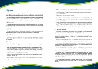 Objetivo 
Este fascículo compõe um regulamento geral, que tem por objetivo estabelecer as condições mí-nimas 
exigidas pela AES Eletropaulo, para o fornecimento de energia elétrica em baixa tensão, atra-vés 
de rede de distribuição aérea às instalações consumidoras localizadas em sua área de concessão. 
As disposições do regulamento geral visam estabelecer as condições gerais a serem observadas 
pelos interessados no fornecimento de energia elétrica quanto à maneira de obterem ligação e dar 
subsídios técnicos necessários para a elaboração do projeto e execução de entradas consumidoras, 
sempre em obediência às normas da ABNT – Associação Brasileira de Normas Técnicas, bem como 
a legislação em vigor. 
Quaisquer sugestões e comentários pertinentes a presente regulamentação serão bem recebidos 
pela AES Eletropaulo. As correspondências deverão ser entregues em qualquer um dos setores de 
atendimento comercial. 
1. Aplicacão 
As especificações contidas neste fascículo tratam dos padrões de entrada coletiva, utilizados nas 
zonas de distribuição aérea, de acordo com o fascículo condições gerais de fornecimento. 
2. Ramal de Ligação 
Condutores e acessórios compreendidos entre o ponto de derivação da rede da AES Eletropaulo 
e o ponto de entrega. O dimensionamento, instalação e manutenção são de responsabilidade da 
AES Eletropaulo. 
2.1. Condutores 
Os condutores do ramal de ligação devem estar posicionados de forma que sejam asseguradas 
as seguintes condições: 
a. Entrar pela frente do terreno, ficar livre de qualquer obstáculo, ser perfeitamente visível e não 
cruzar terrenos de terceiros. Se o terreno for de esquina ou possuir acesso por duas ruas, será per-mitida 
a entrada do ramal por qualquer um dos lados, desde que seja garantido, junto ao ponto 
de entrega, a existência de portão de acesso aos equipamentos de medição, dando-se preferência 
àquele em que estiver a entrada principal da edificação; 
b. Guardar um afastamento mínimo de 600 mm em relação a fios e/ou cabos de telefonia, dados, 
sinalização, TV a cabo, etc; 
c. Deixar as distâncias mínimas, medidas na vertical, entre o condutor inferior e o solo, conforme 
segue e ilustrado no desenho nº 2. 
• 6,00 m no cruzamento de ruas e avenidas e entradas de garagens de veículos pesados; 
• 5,00 m nas entradas de garagens residenciais, estacionamentos ou outros locais não acessí-veis 
a veículos pesados; 
• 4,00 m nas ruas e locais exclusivos a pedestre. 
d. O vão livre do ramal de ligação, entre a derivação da rede secundária de distribuição da 
AES Eletropaulo e o ponto de entrega deve ser no máximo de 30 m, conforme ilustrado no de-senho 
nº 3, sequência 1/2; 
e. Quando a edificação estiver junto ao alinhamento com a via pública nenhum condutor pode ser 
acessível através de janelas, sacadas, escadas, terraços, etc., devendo ser mantida, entre esses pon-tos 
e os condutores, uma distância mínima de 1,20 m e uma distância vertical igual ou superior 
a 2,50 m acima ou 0,50 m abaixo do piso da sacada, terraço ou varanda, conforme ilustrado no 
desenho nº 6. 
2.2. Fixação dos Condutores 
A ancoragem dos condutores do ramal de ligação deve ser feita através de suporte de isolador do 
tipo roldana, de porcelana, vidro ou de policarbonato, instalado pelo interessado. 
Para ramal de entrada de até 185 mm², deve ser instalado um isolador tipo roldana, de porcelana 
ou vidro, com seu respectivo suporte, de modo a fixar o ramal de ligação multiplexado conforme 
ilustrado no desenho nº 9. 
Para ramal de entrada de seção superior a 185 mm², devem ser instalados 2 isoladores tipo rol-dana, 
de porcelana ou vidro, com seus respectivos suportes, conforme desenho nº 10. 
Para a fixação do ramal de ligação em poste particular ou fachada, o suporte de isolador deve ser 
instalado em posição que permita um afastamento máximo de 500 mm da extremidade do eletro-duto 
do ramal de entrada, conforme desenho nº 9 e 10. 
Quando utilizado mais de um isolador, de acordo com a modalidade de fornecimento, eles de-vem 
ser instalados em posições que permitam um afastamento mínimo de 200 mm entre os isola-dores, 
conforme ilustrado no desenho nº 10. 
A fixação do suporte de isolador em postes de aço tubular seção quadrada, de fibra, poliéster 
ou polimérico; ou ainda em postes concreto duplo T deve ser feita através de parafuso passante ou 
braçadeira de aço carbono zincada a quente. Em poste de concreto moldado no local, a fixação do 
suporte deve ser feita através de parafuso chumbador ou passante a ser determinado pelo respon-sável 
legalmente habilitado. 
O ponto de fixação e os condutores do ramal de ligação devem ser livres e desimpedidos de 
quaisquer obstáculos (luminosos, toldos, painéis, grades, etc.) que impeçam o livre acesso a qual-quer 
hora. 
90 91 
 