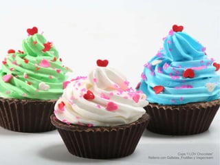 Cups “I LOV Chocolate” Relleno con Galletas, Frutillas y Vegecream 