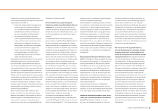 Fußabdrucks von atomar erzeugter Elektrizität mittels        Ökologischen Fußabdrucks vorgibt.                               Außerdem wurde nun die Kategorie „Weitere bewaldete            ökologischen Ressourcen quantitativ beschreiben, die
Emissionsstellvertretergrößen aus folgenden Gründen nicht                                                                    Flächen“ dem Weideland zugeschlagen.                           von einem Individuum oder der Bevölkerung verbraucht
wissenschaftlich einwandfrei ist:                            Wie wurde die Berechnung des Ökologischen                       Die FAO-Statistiken zur Landnutzung werden verwendet,          wurden, aber er schreibt nicht vor, was verbraucht
   1. Es gibt keine wissenschaftliche Grundlage für die      Fußabdrucks seit dem Living Planet Report 2006 noch             um zu bestimmen, welche Gebiete als produktiv betrachtet       werden sollte. Die Ressourcenverteilung ist eine politische
       Annahme, dass der Kohlendioxid-Fußabdruck             verbessert? Ein formalisiertes Vorgehen stellt die kon-         werden können. In dieser Ausgabe wurde das produk-             Angelegenheit und gründet sich auf die gesellschaftlichen
       von mit fossilen Brennstoffen hergestellter Elek-     tinuierliche Verbesserung der Methodologie der National         tive Gebiet vergrößert und enthält nun einige Wälder mit       Vorstellungen davon, was angemessen und gerecht ist
       trizität der Inanspruchnahme von Ressourcen           Footprint Accounts sicher. Dieser Prozess wurde u. a. von       niedrigerer Produktivität. Dieses zuvor ausgenommene           und was nicht. Während die Berechnung des Ökolo-
       bei atomar hergestellter Elektrizität entspricht.     den Partnerorganisationen des Gobal Footprint Network           Gebiet besteht hauptsächlich aus Tundra. Die zusätzli-         gischen Fußabdrucks die durchschnittliche Biokapazität
   2. Als hauptsächliche Bedenken in Bezug auf               unterstützt.                                                    chen, nun in die Berechnungen einbezogenen Hektar              bestimmen kann, die pro Person zu Verfügung steht, legt
       nuklear hergestellte Elektrizität werden häufig die   Die bedeutendste Revision der National Footprint                an produktivem Gebiet führten zu einer Erhöhung der            sie nicht fest, wie diese Biokapazität zwischen Individuen
       Kosten und die unangemessenen Subventionen,           Accounts seit dem Living Planet Report 2006 fand als Reak-      Biokapazität pro Person auf 2,1 gha. Da diese Änderung         oder Staaten verteilt werden sollte. Sie liefert jedoch einen
       die künftige Atommülllagerung, die Gefahr von         tion auf die strukturellen Veränderungen der Corporate          jedoch auch den weltweiten Ökologischen Fußabdruck pro         Hintergrund für derartige Diskussionen.
       Reaktorunfällen, die Verbreitung von Kernwaffen       Statistical Database der UN-Organisation FAO („Korpora-         Person betrifft, hatte die Einbeziehung dieser zusätzlichen
       und andere Sicherheitsrisiken aufgeführt. Die         tive Statistische Datenbank“, FAOSTAT) statt. Vornehmlich       Hektare wenig Auswirkung auf das Verhältnis von Angebot        Wie relevant ist der Ökologische Fußabdruck,
       Footprint Accounts sind eher rückblickend als         zu beachten ist, dass die Aggregation aller Produkte in 10      und Nachfrage, d. h. auf das Ausmaß der ökologischen           wenn die Bereitstellung von erneuerbaren Energien
       vorhersagend angelegt, und folglich sollten           Gruppen (so genannte Food Balance Sheets, „Nahrungs-            Überbelastung.                                                 ausgebaut werden kann und technologische Fort-
       potentielle künftige Auswirkungen auf die Bioka-      mittelbilanzbogen“) in der neuen FAOSTAT-Datenbank                                                                             schritte die Erschöpfung nicht erneuerbarer Energien
       pazität nicht einbezogen werden.                      über die Jahre 1961 bis 2005 nicht mehr aufgeführt wer-         Berücksichtigt der Ökologische Fußabdruck andere               verlangsamen können? Der Ökologische Fußabdruck
Gegenwärtige Kohlendioxidemissionen durch die atomare        den. Dies machte die Einbeziehung von Rohdaten anstelle         Arten? Der Ökologische Fußabdruck vergleicht die mensch-       misst den aktuellen Zustand der Ressourcennutzung
Elektrizitätsherstellung sind in den National Footprint      der Food Balance Sheets in die aktuelle Ausgabe der             liche Inanspruchnahme der Natur mit ihrer Kapazität zur        und Abfallproduktion. Er fragt nach folgenden Punkten:
Accounts enthalten. Diese Emissionen sind jedoch nur         National Footprint Accounts erforderlich. In der Folge wur-     Deckung dieses Bedarfs. Er dient also als ein Indikator        Hat die Inanspruchnahme der Ökosysteme durch den
einer von vielen Umweltgesichtspunkten der Kernenergie.      den zusätzliche Forschungsarbeiten nötig, um neue Aus-          für die Belastung der lokalen und globalen Ökosysteme          Menschen in einem bestimmten Jahr die Fähigkeit der
In den National Footprint Accounts des Jahres 2003 nahm      beutesätze für die Konvertierung verarbeiteter Produkte in      durch den Menschen. Im Jahr 2005 übertraf die Inan-            Ökosysteme, diesen Bedarf zu befriedigen, überschritten?
der Fußabdruck für Kernenergie ungefähr 4 Prozent des        Primärproduktäquivalente festzustellen und anzuwenden.          spruchnahme der Biosphäre durch den Menschen ihre              Die Fußabdruck-Analysen spiegeln sowohl Zuwächse
gesamten Ökologischen Fußabdrucks der Menschheit ein.        Diese Ausbeutesätze wurden auf Grundlage von mehreren           Regenerationsrate um mehr als 30 Prozent. Diese Über-          bei der Produktivität erneuerbarer Energiequellen als
Deshalb wird für die meisten Länder die Auswirkung dieser    FAO- und anderen UN-Quellen erarbeitet. Die Verwendung          belastung führt zur Erschöpfung der Ökosysteme und zur         auch technologischer Innovationen wider (wenn z. B. die
methodologischen Änderung auf ihre Ergebnisse von 2005       von Rohdaten anstatt aggregierter Daten hat die Auflösung       Ausreizung des Fassungsvermögens für Abfallprodukte.           Papierindustrie die Gesamteffizienz der Papierproduktion
vernachlässigbar sein. Für Länder mit einem hohen Anteil     der Berechnungen erhöht. Die Einordnung erhöhte sich bei        Diese Belastung des Ökosystems kann die biologische            verdoppelt, halbiert sich der Ökologische Fußabdruck
an atomarer Energieversorgung, wie Belgien, Finnland,        pflanzlichen Agrarerzeugnissen von 80 auf 180 Kategorien,       Vielfalt negativ beeinflussen.                                 pro Tonne Papier). Die Footprint Accounts halten diese




                                                                                                                                                                                                                                                            DATEN UND TABELLEN
Frankreich, Japan, Schweden und die Schweiz, könnte die      für Vieh von 10 auf 20 und für Wälder von 6 auf 30. Jetzt       Letztere Auswirkungen werden vom Ökologischen                  Veränderungen bei ihrem Auftreten fest und können
Methodenänderung die nationalen Fußabdruck-Werte in          werden 1.500 Fischarten im Gegensatz zu den vorher re-          Fußabdruck jedoch weder direkt gemessen, noch wird             das Ausmaß bestimmen, in dem diese Innovationen die
größerem Ausmaß beeinflussen.                                gistrierten 10 in den Berechnungen verfolgt. Dies wird nun      spezifiziert, um wie viel die Überbelastung reduziert werden   menschliche Nachfrage in die Grenzen der ökologischen
Dieser Ausschluss der atomaren Fußabdruck-Kom-               in einem detaillierten Methodenleitfaden, der beim Global       muss, wenn negative Folgen vermieden werden sollen.            Kapazität des Planeten zurückführen. Wenn der Zuwachs
ponente ist nicht Ausdruck einer bestimmten Haltung          Footprint Network erhältlich ist, dokumentiert.                                                                                an ökologischem Angebot und die Verringerung der mensch-
gegenüber Kernenergie. Er erkennt lediglich an, dass nur     Das Weidemodul wurde ebenfalls verbessert. Die                  Spiegelt der Ökologische Fußabdruck wider, wie ein             lichen Nachfrage aufgrund technologischer Fortschritte
bestimmte Aspekte von Kernenergie leicht in Form von         Berechnungen verwenden jetzt eine auf die Nettoprimär-          „fairer“ oder „angemessener“ Ressourcenverbrauch               oder anderer Faktoren groß genug sind, dann zeigen
Inanspruchnahme regenerativer Kapazität gemessen             produktivität (NPP) gestützte Methodologie, die durch das       aussieht? Der Ökologische Fußabdruck dokumen-                  die Footprint Accounts dies als Aufhebung der globalen
werden können, wie es die Forschungsfragestellung des        Institut für Sozialökologie des IFF in Wien entwickelt wurde.   tiert, was in der Vergangenheit passiert ist. Er kann die      Überbelastung.



                                                                                                                                                                                                                    LIVING PLANET REPORT 2008 45
 