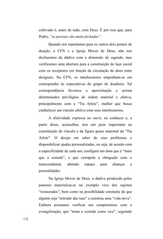 108 
Conforme Michel de Certeau (2002), o conceito de 
cidade ± definido pela transitoriedade e pela funcionalidade 
± inscreve-se na possibilidade de uma tríplice operação, qual 
seja: (1) a produção de um espaço próprio, racionalizado e 
liso; (2) o estabelecimento de um sistema sincrônico que 
reprime as resistências desafiadoras das estratégias 
científicas unívocas e (3) a concepção da cidade como um 
sujeito universal e anônimo que permite conceber o espaço a 
partir de propriedades estáveis, isoláveis e articuladas. 
(VVD FRQFHSomR GH FLGDGH WHyULFD UHYHOD XP ³PDUFR 
WRWDOL]DGRU´TXHSURMHWDXPDFLGDGHQo plano das ideias, mas 
que também justifica as ações repressoras levadas a cabo na 
prática, no embate entre instituições e manifestações que 
escapam por entre os dedos da ordem. Tais manifestações 
UHPHWHP D XPD ³PDQHLUD HVSHFtILFD GH µRSHUDo}HV¶ 
µPDQHLUDV GH ID]HU¶ 