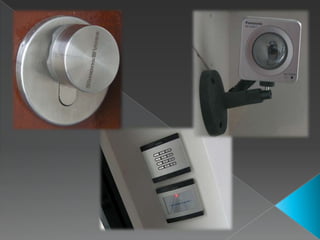  Teclat numèric amb dos perfils d’usuari i telèfon.Tots els accessos queden registrats i seran notificats a partir d’un correu electrònic indicant el codi amb el que s’ha accedit (total o restrigit).Per el control d'accessos s’ha contemplat la integració de diferents sistemes connectats entre si:‘‘Bombín’’ de pany electrònic controlable via ràdio.