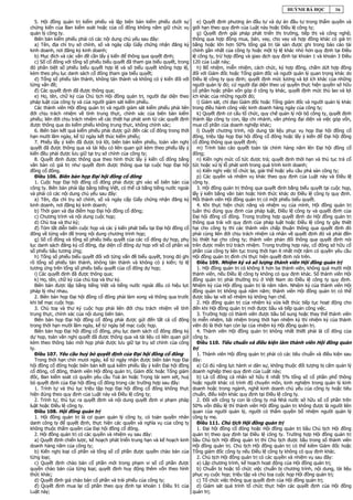 HUỲNH BÁ HỌC          16

  5. Hội đồng quản trị kiểm phiếu và lập biên bản kiểm phiếu dưới sự              e) Quyết định phương án đầu tư và dự án đầu tư trong thẩm quyền và
chứng kiến của Ban kiểm soát hoặc của cổ đông không nắm giữ chức vụ             giới hạn theo quy định của Luật này hoặc Điều lệ công ty;
quản lý công ty.                                                                  g) Quyết định giải pháp phát triển thị trường, tiếp thị và công nghệ;
  Biên bản kiểm phiếu phải có các nội dung chủ yếu sau đây:                     thông qua hợp đồng mua, bán, vay, cho vay và hợp đồng khác có giá trị
  a) Tên, địa chỉ trụ sở chính, số và ngày cấp Giấy chứng nhận đăng ký          bằng hoặc lớn hơn 50% tổng giá trị tài sản được ghi trong báo cáo tài
kinh doanh, nơi đăng ký kinh doanh;                                             chính gần nhất của công ty hoặc một tỷ lệ khác nhỏ hơn quy định tại Điều
  b) Mục đích và các vấn đề cần lấy ý kiến để thông qua quyết định;             lệ công ty, trừ hợp đồng và giao dịch quy định tại khoản 1 và khoản 3 Điều
  c) Số cổ đông với tổng số phiếu biểu quyết đã tham gia biểu quyết, trong      120 của Luật này;
đó phân biệt số phiếu biểu quyết hợp lệ và số biểu quyết không hợp lệ,            h) Bổ nhiệm, miễn nhiệm, cách chức, ký hợp đồng, chấm dứt hợp đồng
kèm theo phụ lục danh sách cổ đông tham gia biểu quyết;                         đối với Giám đốc hoặc Tổng giám đốc và người quản lý quan trọng khác do
  d) Tổng số phiếu tán thành, không tán thành và không có ý kiến đối với        Điều lệ công ty quy định; quyết định mức lương và lợi ích khác của những
từng vấn đề;                                                                    người quản lý đó; cử người đại diện theo uỷ quyền thực hiện quyền sở hữu
  đ) Các quyết định đã được thông qua;                                          cổ phần hoặc phần vốn góp ở công ty khác, quyết định mức thù lao và lợi
  e) Họ, tên, chữ ký của Chủ tịch Hội đồng quản trị, người đại diện theo        ích khác của những người đó;
pháp luật của công ty và của người giám sát kiểm phiếu.                           i) Giám sát, chỉ đạo Giám đốc hoặc Tổng giám đốc và người quản lý khác
  Các thành viên Hội đồng quản trị và người giám sát kiểm phiếu phải liên       trong điều hành công việc kinh doanh hàng ngày của công ty;
đới chịu trách nhiệm về tính trung thực, chính xác của biên bản kiểm              k) Quyết định cơ cấu tổ chức, quy chế quản lý nội bộ công ty, quyết định
phiếu; liên đới chịu trách nhiệm về các thiệt hại phát sinh từ các quyết định   thành lập công ty con, lập chi nhánh, văn phòng đại diện và việc góp vốn,
được thông qua do kiểm phiếu không trung thực, không chính xác;                 mua cổ phần của doanh nghiệp khác;
  6. Biên bản kết quả kiểm phiếu phải được gửi đến các cổ đông trong thời         l) Duyệt chương trình, nội dung tài liệu phục vụ họp Đại hội đồng cổ
hạn mười lăm ngày, kể từ ngày kết thúc kiểm phiếu;                              đông, triệu tập họp Đại hội đồng cổ đông hoặc lấy ý kiến để Đại hội đồng
  7. Phiếu lấy ý kiến đã được trả lời, biên bản kiểm phiếu, toàn văn nghị       cổ đông thông qua quyết định;
quyết đã được thông qua và tài liệu có liên quan gửi kèm theo phiếu lấy ý         m) Trình báo cáo quyết toán tài chính hàng năm lên Đại hội đồng cổ
kiến đều phải được lưu giữ tại trụ sở chính của công ty;                        đông;
  8. Quyết định được thông qua theo hình thức lấy ý kiến cổ đông bằng             n) Kiến nghị mức cổ tức được trả; quyết định thời hạn và thủ tục trả cổ
văn bản có giá trị như quyết định được thông qua tại cuộc họp Đại hội           tức hoặc xử lý lỗ phát sinh trong quá trình kinh doanh;
đồng cổ đông.                                                                     o) Kiến nghị việc tổ chức lại, giải thể hoặc yêu cầu phá sản công ty;
  Điều 106. Biên bản họp Đại hội đồng cổ đông                                     p) Các quyền và nhiệm vụ khác theo quy định của Luật này và Điều lệ
  1. Cuộc họp Đại hội đồng cổ đông phải được ghi vào sổ biên bản của            công ty.
công ty. Biên bản phải lập bằng tiếng Việt, có thể cả bằng tiếng nước ngoài       3. Hội đồng quản trị thông qua quyết định bằng biểu quyết tại cuộc họp,
và phải có các nội dung chủ yếu sau đây:                                        lấy ý kiến bằng văn bản hoặc hình thức khác do Điều lệ công ty quy định.
  a) Tên, địa chỉ trụ sở chính, số và ngày cấp Giấy chứng nhận đăng ký          Mỗi thành viên Hội đồng quản trị có một phiếu biểu quyết.
kinh doanh, nơi đăng ký kinh doanh;                                               4. Khi thực hiện chức năng và nhiệm vụ của mình, Hội đồng quản trị
  b) Thời gian và địa điểm họp Đại hội đồng cổ đông;                            tuân thủ đúng quy định của pháp luật, Điều lệ công ty và quyết định của
  c) Chương trình và nội dung cuộc họp;                                         Đại hội đồng cổ đông. Trong trường hợp quyết định do Hội đồng quản trị
  d) Chủ toạ và thư ký;                                                         thông qua trái với quy định của pháp luật hoặc Điều lệ công ty gây thiệt
  đ) Tóm tắt diễn biến cuộc họp và các ý kiến phát biểu tại Đại hội đồng cổ     hại cho công ty thì các thành viên chấp thuận thông qua quyết định đó
đông về từng vấn đề trong nội dung chương trình họp;                            phải cùng liên đới chịu trách nhiệm cá nhân về quyết định đó và phải đền
  g) Số cổ đông và tổng số phiếu biểu quyết của các cổ đông dự họp, phụ         bù thiệt hại cho công ty; thành viên phản đối thông qua quyết định nói
lục danh sách đăng ký cổ đông, đại diện cổ đông dự họp với số cổ phần và        trên được miễn trừ trách nhiệm. Trong trường hợp này, cổ đông sở hữu cổ
số phiếu bầu tương ứng;                                                         phần của công ty liên tục trong thời hạn ít nhất một năm có quyền yêu cầu
  h) Tổng số phiếu biểu quyết đối với từng vấn đề biểu quyết, trong đó ghi      Hội đồng quản trị đình chỉ thực hiện quyết định nói trên.
rõ tổng số phiếu tán thành, không tán thành và không có ý kiến; tỷ lệ             Điều 109. Nhiệm kỳ và số lượng thành viên Hội đồng quản trị
tương ứng trên tổng số phiếu biểu quyết của cổ đông dự họp;                       1. Hội đồng quản trị có không ít hơn ba thành viên, không quá mười một
  i) Các quyết định đã được thông qua;                                          thành viên, nếu Điều lệ công ty không có quy định khác. Số thành viên Hội
  k) Họ, tên, chữ ký của chủ toạ và thư ký.                                     đồng quản trị phải thường trú ở Việt Nam do Điều lệ công ty quy định.
  Biên bản được lập bằng tiếng Việt và tiếng nước ngoài đều có hiệu lực         Nhiệm kỳ của Hội đồng quản trị là năm năm. Nhiệm kỳ của thành viên Hội
pháp lý như nhau.                                                               đồng quản trị không quá năm năm; thành viên Hội đồng quản trị có thể
  2. Biên bản họp Đại hội đồng cổ đông phải làm xong và thông qua trước         được bầu lại với số nhiệm kỳ không hạn chế.
khi bế mạc cuộc họp.                                                              2. Hội đồng quản trị của nhiệm kỳ vừa kết thúc tiếp tục hoạt động cho
  3. Chủ toạ và thư ký cuộc họp phải liên đới chịu trách nhiệm về tính          đến khi Hội đồng quản trị mới được bầu và tiếp quản công việc.
trung thực, chính xác của nội dung biên bản.                                      3. Trường hợp có thành viên được bầu bổ sung hoặc thay thế thành viên
  Biên bản họp Đại hội đồng cổ đông phải được gửi đến tất cả cổ đông            bị miễn nhiệm, bãi nhiệm trong thời hạn nhiệm kỳ thì nhiệm kỳ của thành
trong thời hạn mười lăm ngày, kể từ ngày bế mạc cuộc họp.                       viên đó là thời hạn còn lại của nhiệm kỳ Hội đồng quản trị.
  Biên bản họp Đại hội đồng cổ đông, phụ lục danh sách cổ đông đăng ký            4. Thành viên Hội đồng quản trị không nhất thiết phải là cổ đông của
dự họp, toàn văn nghị quyết đã được thông qua và tài liệu có liên quan gửi      công ty.
kèm theo thông báo mời họp phải được lưu giữ tại trụ sở chính của công            Điều 110. Tiêu chuẩn và điều kiện làm thành viên Hội đồng quản
ty.                                                                             trị
  Điều 107. Yêu cầu huỷ bỏ quyết định của Đại hội đồng cổ đông                    1. Thành viên Hội đồng quản trị phải có các tiêu chuẩn và điều kiện sau
  Trong thời hạn chín mươi ngày, kể từ ngày nhận được biên bản họp Đại          đây:
hội đồng cổ đông hoặc biên bản kết quả kiểm phiếu lấy ý kiến Đại hội đồng         a) Có đủ năng lực hành vi dân sự, không thuộc đối tượng bị cấm quản lý
cổ đông, cổ đông, thành viên Hội đồng quản trị, Giám đốc hoặc Tổng giám         doanh nghiệp theo quy định của Luật này;
đốc, Ban kiểm soát có quyền yêu cầu Toà án hoặc Trọng tài xem xét, huỷ            b) Là cổ đông cá nhân sở hữu ít nhất 5% tổng số cổ phần phổ thông
bỏ quyết định của Đại hội đồng cổ đông trong các trường hợp sau đây:            hoặc người khác có trình độ chuyên môn, kinh nghiệm trong quản lý kinh
  1. Trình tự và thủ tục triệu tập họp Đại hội đồng cổ đông không thực          doanh hoặc trong ngành, nghề kinh doanh chủ yếu của công ty hoặc tiêu
hiện đúng theo quy định của Luật này và Điều lệ công ty;                        chuẩn, điều kiện khác quy định tại Điều lệ công ty.
  2. Trình tự, thủ tục ra quyết định và nội dung quyết định vi phạm pháp          2. Đối với công ty con là công ty mà Nhà nước sở hữu số cổ phần trên
luật hoặc Điều lệ công ty.                                                      50% vốn điều lệ thì thành viên Hội đồng quản trị không được là người liên
  Điều 108. Hội đồng quản trị                                                   quan của người quản lý, người có thẩm quyền bổ nhiệm người quản lý
  1. Hội đồng quản trị là cơ quan quản lý công ty, có toàn quyền nhân           công ty mẹ.
danh công ty để quyết định, thực hiện các quyền và nghĩa vụ của công ty           Điều 111. Chủ tịch Hội đồng quản trị
không thuộc thẩm quyền của Đại hội đồng cổ đông.                                  1. Đại hội đồng cổ đông hoặc Hội đồng quản trị bầu Chủ tịch Hội đồng
  2. Hội đồng quản trị có các quyền và nhiệm vụ sau đây:                        quản trị theo quy định tại Điều lệ công ty. Trường hợp Hội đồng quản trị
  a) Quyết định chiến lược, kế hoạch phát triển trung hạn và kế hoạch kinh      bầu Chủ tịch Hội đồng quản trị thì Chủ tịch được bầu trong số thành viên
doanh hàng năm của công ty;                                                     Hội đồng quản trị. Chủ tịch Hội đồng quản trị có thể kiêm Giám đốc hoặc
  b) Kiến nghị loại cổ phần và tổng số cổ phần được quyền chào bán của          Tổng giám đốc công ty nếu Điều lệ công ty không có quy định khác.
từng loại;                                                                        2. Chủ tịch Hội đồng quản trị có các quyền và nhiệm vụ sau đây:
  c) Quyết định chào bán cổ phần mới trong phạm vi số cổ phần được                a) Lập chương trình, kế hoạch hoạt động của Hội đồng quản trị;
quyền chào bán của từng loại; quyết định huy động thêm vốn theo hình              b) Chuẩn bị hoặc tổ chức việc chuẩn bị chương trình, nội dung, tài liệu
thức khác;                                                                      phục vụ cuộc họp; triệu tập và chủ toạ cuộc họp Hội đồng quản trị;
  d) Quyết định giá chào bán cổ phần và trái phiếu của công ty;                   c) Tổ chức việc thông qua quyết định của Hội đồng quản trị;
  đ) Quyết định mua lại cổ phần theo quy định tại khoản 1 Điều 91 của             d) Giám sát quá trình tổ chức thực hiện các quyết định của Hội đồng
Luật này;                                                                       quản trị;
 