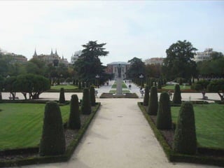 Cecilio Rodríguez fue Jardinero Mayor del Retiro  a partir de 1914, cuando emprendió una labor en la que destacaron por encima del resto sus diseños de la Rosaleda y la nueva Casa de Fieras.  Su labor fue reconocida por el Ayuntamiento de Madrid en 1949, cuando se inauguró una efigie que aún se conserva en los Jardines a los que da nombre.  