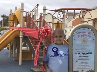 • I wish to give …
Some wish kids use their wish to make the
world better – raising funds, helping improve
their school or celebrating a holiday for their
family are just a few of the ways wish kids
have helped others.