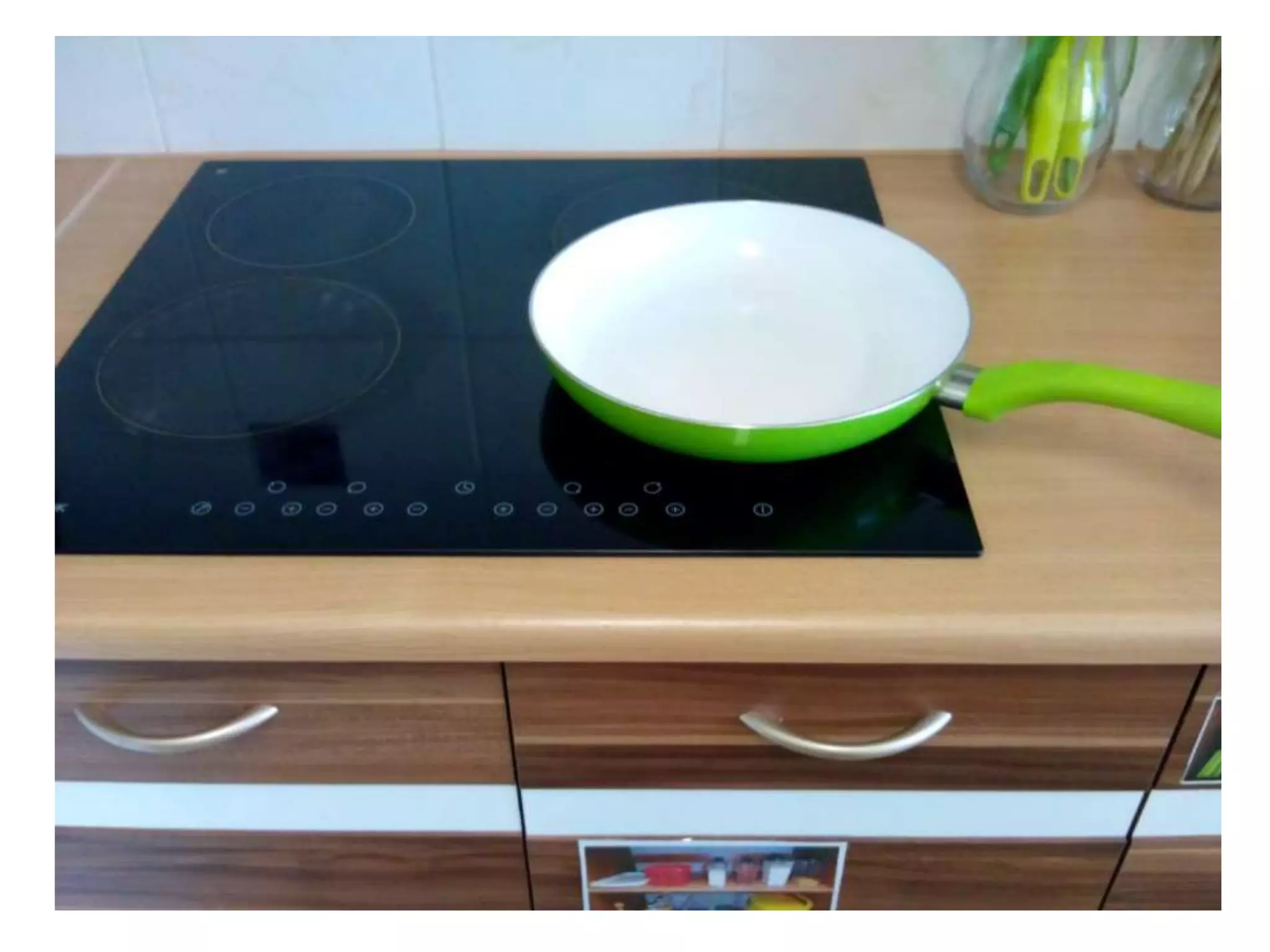 Making a fried egg in a toast - work skill