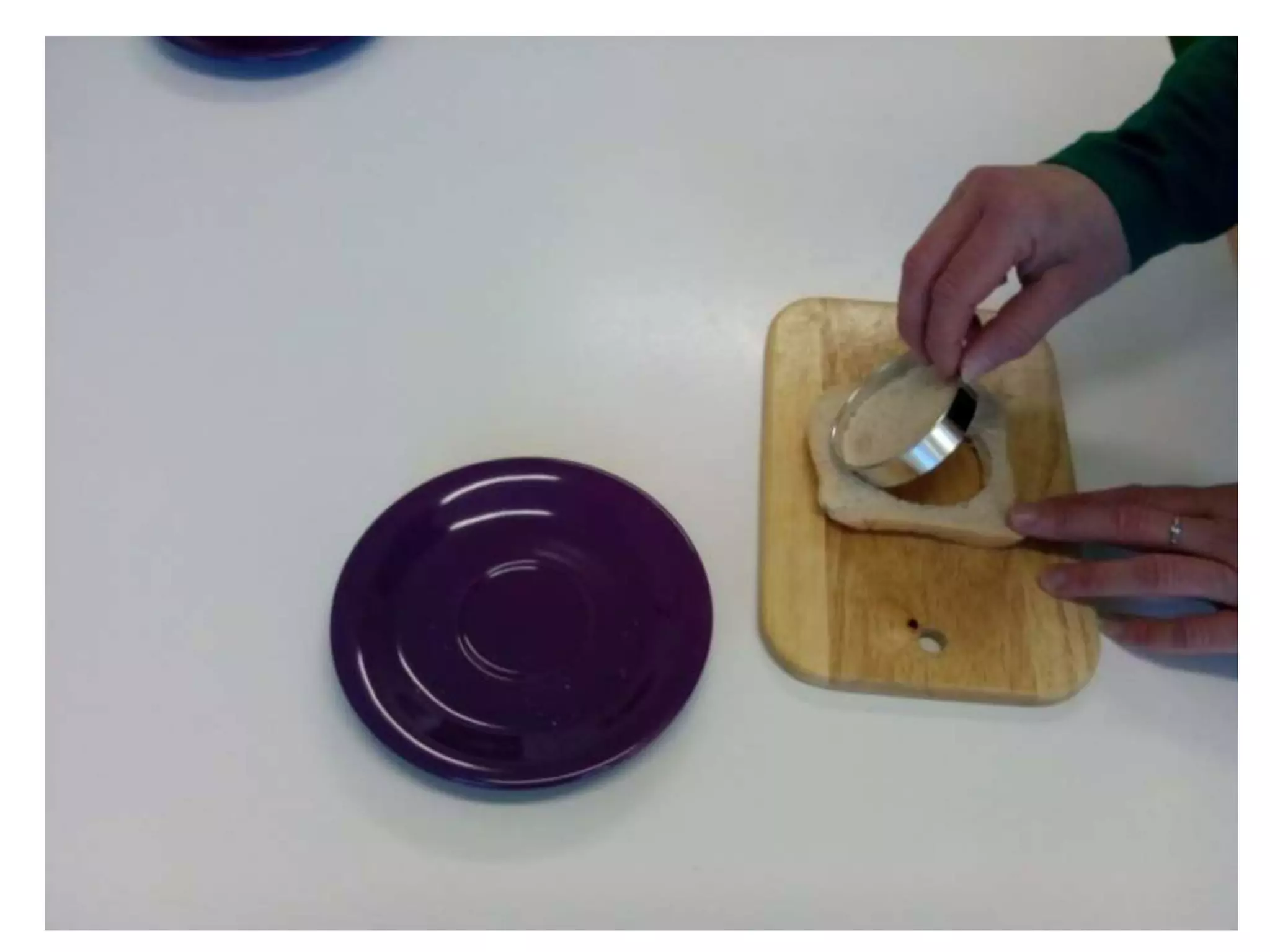 Making a fried egg in a toast - work skill