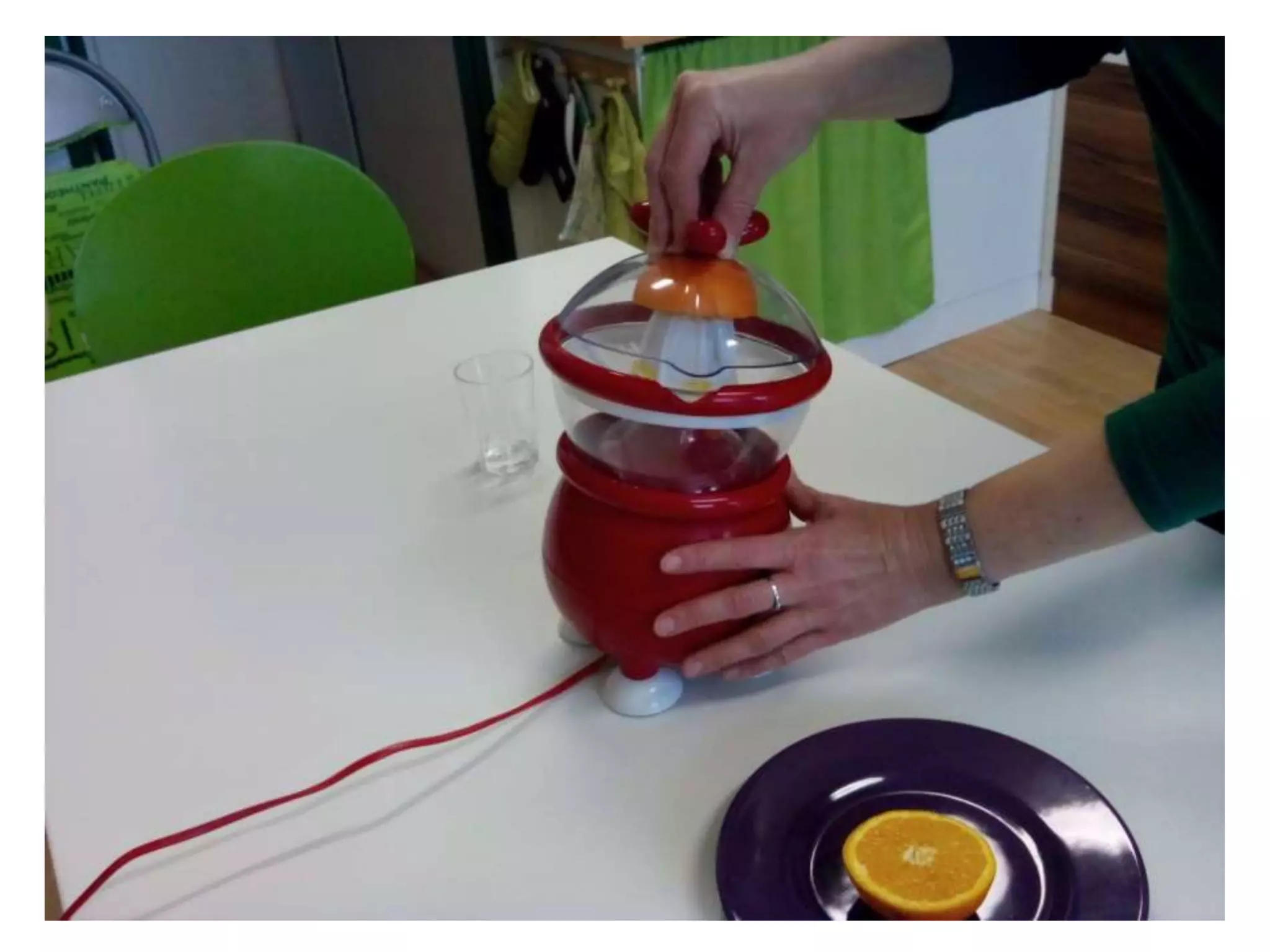 Making of orange juice - work skill