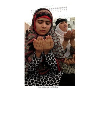 Com minha mãe em Medina.
 