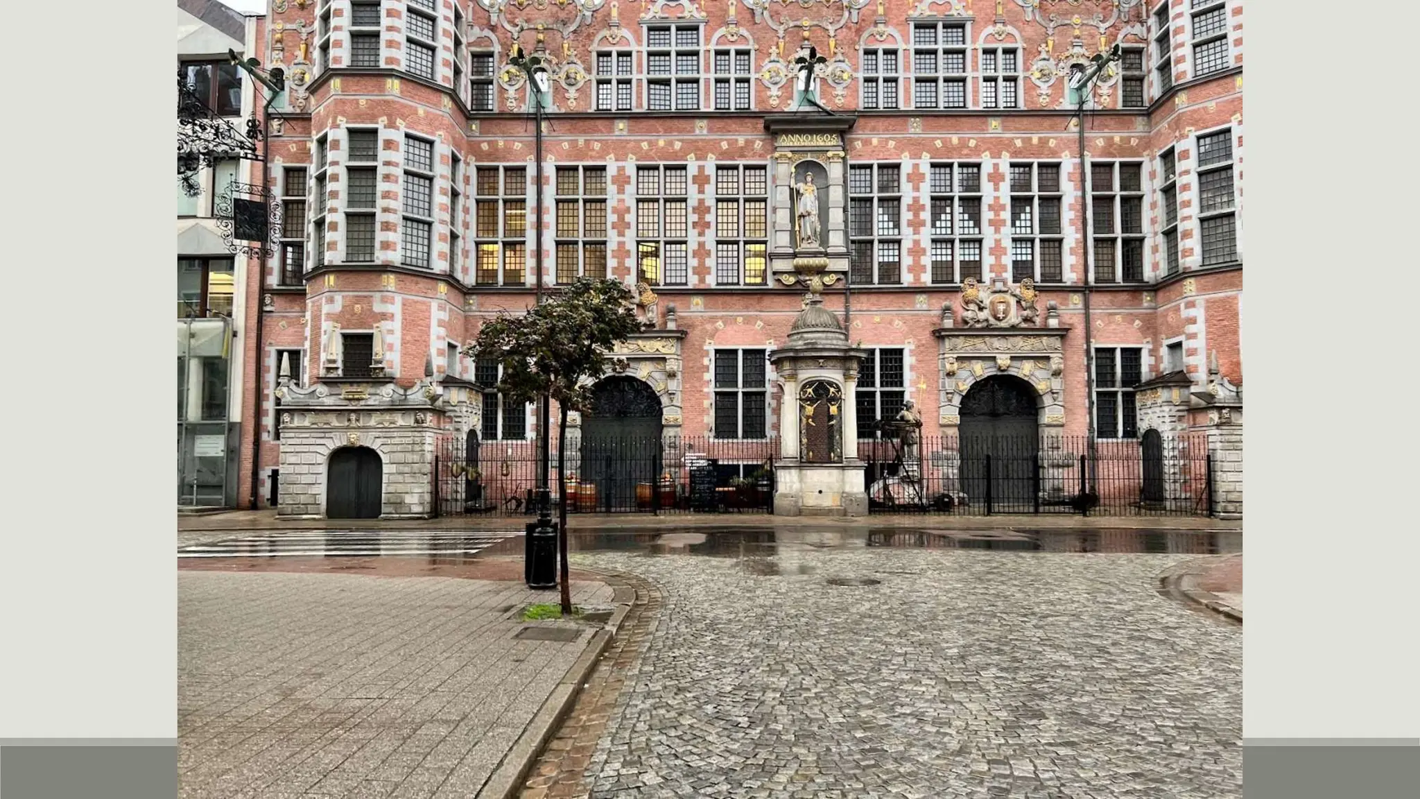 Architectural History - Mannerism Architecture.pptx