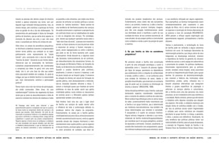 TEXTOS DE APROFUNDAMENTO TEÓRICO-CONCEITUAL

mesmo as pessoas dos demais cargos de diretoria
tendem a apenas emprestar seu nome, sem sair
daquele lugar nomeado hierarquicamente, mas, ao
mesmo tempo, sem contribuir e participar de forma
ativa na gestão do dia a dia das deliberações. Tal
característica de participação é típica da formação
política do brasileiro, que se sente ativo apenas no
momento de oferecer seu voto, e que, não raras
vezes, é assediado por ofertas de compra de voto.

Parece haver uma crise nas formas de participação,
até então construídas. Além disso, há uma
subalternização59 histórica dos segmentos de baixa
renda que se soma ao desconhecimento e falta de
exercício cotidiano dos direitos de cidadania e todas

as questões a eles atinentes, que impõe uma forma
peculiar de enfrentar as tensões políticas e sociais
através do “jeitinho brasileiro”. Neste sentido há
uma tendência de familiares/usuários dos serviços
de saúde contornarem e rejeitarem a perspectiva de
um confronto direto com os trabalhadores de saúde
e com os dirigentes dos serviços. Por estratégia,
pois, temem que qualquer represália recaia sobre o
“lado mais fraco da corda”, a pessoa com transtorno
mental, ou ficam receosos no caso de precisar voltar
a necessitar do serviço e ficarem marcados e,
assim, serem negligenciados ou sofrer a desforra,
que pode se dar de forma bastante sutil, quase
imperceptível. Ainda desviam-se, e algumas vezes
são desviados intencionalmente de tal confronto,
por desconhecimento dos mecanismos formais, do
tipo ativação do Ministério Público, do Conselho de
Saúde, ou de denúncia nos conselhos de profissões...
Quando o usuário decide-se pelo confronto,
atualmente, é comum o recurso à imprensa, e até
há pouco tempo era ao bispo/à igreja. A denúncia
de violação de direitos em veículo de formação de
opinião pública, mais destacadamente a televisão,
tem-se mostrado bastante eficiente e eficaz. É
comum a resolução quase que imediata de certos
problemas na área da saúde, assim que ganha
visibilidade pública, muito embora os mecanismos
de controle social e o Ministério público tenham
apresentado também certa eficácia.

59 Emprego este termo para informar o jeito
aparentemente passivo e resignado com que os usuários
de baixa renda se comportam diante dos serviços e da
pessoa que estudou, do(a) doutor(a). Um jeito de ser
construído no processo histórico e na sabedoria popular
que evita o confronto e a cobrança direta. Longe está de
culpabilizar o usuário pelo seu próprio comportamento.
Registra apenas a forma como se configurou a cidadania
em uma sociedade com poucos letrados, que não teve
a cidadania plena/universal, e que se relaciona com os
pobres de maneira autoritária e como recebedores de
favor.

Vale lembrar, mais uma vez, que o lugar atual
da família nos serviços de saúde mental sofre
a influência de toda a conformação definida no
arcabouço teórico das origens da psiquiatria.
Historicamente, no campo psi, a família ganhou
visibilidade teórica (como vilã ou vítima do transtorno
mental); assistencial (como recurso, visita ou agente
assistida através das terapias familiares) e mais
recentemente como sujeito político, que se organiza
e luta por direitos, promove ações na esfera pública;
ou como provedora de cuidados, que deve ser

Além disso, no campo da assistência psiquiátrica,
os familiares-cuidadores exaustos e estigmatizados
temem tornar pública sua condição ou se expor
publicamente como representante da “saúde
mental”, pois, conviverão com o risco de rótulo de
“familiar de doido”. Somando-se aos limites dados,
observa-se que as associações de familiarescuidadores preponderantemente são coordenadas
e compostas por mães, no geral, com uma certa
idade, isto é, em uma fase da vida que podem
estar precisando também ser cuidadas. Aí, pode-se
indagar, por que no âmbito familiar é a maternidade
que, mais intensamente, mobiliza a participação
política?

138

Manual de ajuda e suporte mútuos em saúde mental

TEXTOS DE APROFUNDAMENTO TEÓRICO-CONCEITUAL

incluída nos projetos terapêuticos dos serviços.
Evidentemente, estas visões não são excludentes
entre si, ao contrário, fundem-se, e sobre a família/
cuidador podem-se construir múltiplas imagens,
pois têm uma atuação multidimensional, sendo
sua identidade plural e manifesta a partir de sua
condição de classe, de seu contexto assistencial, de
suas atitudes, de seu preparo político e instrumental
como cuidadora e ainda a partir da posição de quem
a examina.

3. De que família se fala na assistência
psiquiátrica?

No presente estudo a família será conceituada
a partir de uma concepção sociológica, e assim é
apreendida como o “conjunto de pessoas ligadas
por laços de sangue, parentesco ou dependência
que estabelecem entre si relações de solidariedade
e tensão, conflito e afeto (...) e (se conforma) como
uma unidade de indivíduos de sexos, idades e
posições diversificadas, que vivenciam um constante
jogo de poder que se cristaliza na distribuição de
direitos e deveres” (BRUSCHINI, 1989).
Várias disciplinas definem o que é família, cada qual
destacando aspectos considerados importantes
para o conjunto de saberes e práticas de cada área.
Muito embora haja diferenças entre os vários ramos
do saber, consensualmente todos reconhecem que
a família é um grupo histórico, que é determinado
por instâncias macroeconômicas, mas também cria
novas determinações que remetem à sociedade.
É assujeitada e é sujeito do processo histórico.
Alguns teóricos chegaram a decretar a sua morte,
sobretudo da família moderna/burguesa/edipiana,
por considerar que é um grupo patogênico, produtor
de repressão e sofrimento. Contudo, atualmente, os
estudos têm mostrando o seu revigoramento, apesar
das intensas mudanças pelas quais atravessa, sendo

a sua existência reforçada por alguns segmentos.
Para exemplificar, as famílias homoparentais lutam
contemporaneamente pelo casamento e pela
adoção de filhos, isto é, certas minorias de quem
se esperava a construção de formas alternativas de
se associar e viver em sociedade (ROUDINESCO,
2003) passam a reforçar aquela organização que
aparentemente negavam, principalmente a família
edipiana.
Teórica e praticamente, a revitalização do tema
da família pode ser atribuída a alguns processos
históricos em curso. As mudanças decorrentes da
reestruturação produtiva, que lançou vários de seus
integrantes ao desemprego estrutural, mostram
a importância da família na garantia de vínculos/
referências sociais e como espaço de sobrevivência
e provimento de cuidado. As políticas neoliberais,
direcionadas regressivamente para as políticas
sociais, remetem várias funções, antes assumidas
em parte ou integralmente pelo Estado, para o grupo
familiar. Os processos de desinstitucionalização,
que mostram a falência das instituições totais
(manicômios, prisões, asilos, orfanatos etc.) e
buscam propostas alternativas que assegurem
direitos a grupos específicos da população e
valorizam os serviços abertos e comunitários,
têm a família como uma das parceiras nos novos
processos, ao ser a mediadora entre seus membros e
a sociedade. Neste contexto, parece que até mesmo
a cidadania sofre algumas injunções que alargam
seu espectro. Até então, a cidadania implicava uma
relação direta do indivíduo-cidadão com o Estado,
por isso as políticas sociais serem fragmentadas
e voltadas para certos indivíduos em situações
peculiares no grupo familiar: a criança, a gestante,
o idoso, a pessoa com deficiência. Atualmente, há
uma tendência das políticas públicas terem sua
matricialidade na família, para um grupo de pessoas,
a exemplo do Programa Saúde da Família e do
Sistema Único da Assistência Social. Dessa forma,

Manual de ajuda e suporte mútuos em saúde mental

139

 