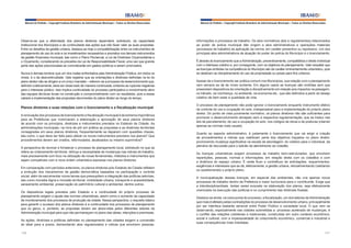 Manual do Prefeito – Copyright Instituto Brasileiro de Administração Municipal – Todos os Direitos Reservados

Manual do Prefeito – Copyright Instituto Brasileiro de Administração Municipal – Todos os Direitos Reservados

Observa-se que a efetividade dos planos diretores dependerá, sobretudo, da capacidade
institucional dos Municípios e da continuidade das ações que irão fazer valer as suas propostas.
Entre os desafios da gestão urbana, destaca-se hoje a compatibilização entre os instrumentos de
planejamento de uso do solo e os investimentos necessários e previstos nos demais instrumentos
da gestão financeira municipal, tais como o Plano Plurianual, a Lei de Diretrizes Orçamentárias e
o Orçamento, considerando os preceitos da Lei de Responsabilidade Fiscal, uma vez que grande
parte das ações preconizadas se concretizarão em gastos públicos a serem priorizados.

informações e processos de trabalho. Os atos normativos (leis e regulamentos) relacionados
ao poder de polícia municipal dão origem a atos administrativos e operações materiais
(processos de trabalho) de aplicação da norma, em caráter preventivo ou repressivo. Um dos
principais atos administrativos de atuação do poder de polícia do Município é o licenciamento.

Nunca é demais lembrar que um dos males enfrentados pela Administração Pública, em todos os
níveis, é o da descontinuidade. Vale registrar que as orientações e diretrizes definidas na lei do
plano diretor não se dirigem a um único mandato – referem-se a processo de desenvolvimento que,
definido coletivamente, deve ser observado de maneira continuada, evitando as rupturas negativas
para o interesse público. Isso implica continuidade do processo participativo e envolvimento ativo
das equipes técnicas locais na construção e comprometimento com os resultados, pois a essas
caberá a implementação das propostas decorrentes do plano diretor ao longo do tempo.

Planos diretores e suas relações com o licenciamento e a fiscalização municipal
A renovação dos processos de licenciamento e fiscalização municipal é de extrema importância
para as Prefeituras que vivenciaram a elaboração e aprovação de seus planos diretores
de acordo com os princípios, diretrizes e instrumentos previstos no Estatuto da Cidade. As
administrações municipais, na hora de pôr em prática as propostas e as diretrizes territoriais
consagradas em seus planos diretores, frequentemente se deparam com questões chaves,
tais como: o que deve ser feito para utilizar os novos instrumentos previstos nos planos? Que
procedimentos devem ser criados, reformulados, atualizados ou mesmo suprimidos?
A perspectiva de renovar e fortalecer o processo de planejamento local, sobretudo no que se
refere ao ordenamento territorial, reforça a necessidade de mudanças nas rotinas de trabalho,
mais precisamente com foco na utilização de novas ferramentas, métodos e instrumentos que
sejam compatíveis com a nova ordem urbanística expressa nos planos diretores.
Em comparação com períodos anteriores, os planos diretores pós-Estatuto da Cidade refletem
a evolução dos mecanismos de gestão democrática baseados na participação e controle
social, além de sacramentar novos temas que pressupõem a integração das políticas setoriais,
tais como moradia digna e inclusão territorial, mobilidade urbana, transporte e acessibilidade,
saneamento ambiental, preservação do patrimônio cultural e ambiental, dentre outros.
Os dispositivos legais previstos pelo Estatuto e a continuidade do próprio processo de
planejamento exigem o ajuste das normas urbanísticas, assim como o aumento da capacidade
de monitoramento dos processos de produção da cidade. Nessa perspectiva, o requisito básico
para garantir o sucesso dos planos diretores é a continuidade dos processos de planejamento
que os gerou, e, portanto, as propostas devem ser absorvidas pelos diferentes setores da
Administração municipal para que não permaneçam no plano das ideias, intenções e premissas.
As ações, diretrizes e políticas definidas no planejamento das cidades exigem a conversão
do ideal para a praxis, demandando atos regularizados e rotinas que envolvem pessoas,
116

É através do licenciamento que a Administração, preventivamente, compatibiliza o direito individual
com o interesse coletivo e, por conseguinte, com os objetivos do planejamento. Vale ressaltar que
as licenças emitidas na competência do Município são de caráter eminentemente urbanístico, pois
se destinam ao disciplinamento do uso da propriedade ou posse para fins urbanos.
Apesar de o licenciamento ser prática comum nos Municípios, sua relação com o planejamento
nem sempre se dá de modo evidente. Em alguns casos as licenças são emitidas sem que
preexistam dispositivos de orientação e disciplinamento em relação aos impactos na paisagem,
no trânsito, na vizinhança, no ambiente, na economia etc., que são definidos a partir do desejo
coletivo de bem-estar e qualidade de vida.
O processo de planejamento não pode ignorar o licenciamento enquanto instrumento efetivo
de controle do uso e ocupação do solo, indispensável para a implementação do próprio plano
diretor. Do ponto de vista puramente normativo, os planos diretores não são suficientes para
promover o desenvolvimento almejado sem a respectiva regulamentação, que se traduz nas
leis de parcelamento, de uso e ocupação do solo, nos códigos de obras e de posturas (citando
apenas as normas mais usuais).
Quanto ao aspecto administrativo, é justamente o licenciamento que vai exigir a criação
de procedimentos e rotinas que viabilizam parte dos objetivos traçados no plano diretor,
promovendo mudança significativa na escala de abordagem: do coletivo para o individual, da
plenária de discussão para o balcão de atendimento ao cidadão.
As licenças urbanísticas exigem processos de trabalho bem-estruturados, que envolvem
repartições, pessoas, normas e informações, em relação direta com os cidadãos e com
a dinâmica do espaço urbano. É neste fluxo e contrafluxo de solicitações, requerimentos,
exigências e interesses que se dá, efetivamente, a gestão urbana, retroalimentando (validando
ou questionando) o próprio plano.
A municipalização dessas licenças, em especial das ambientais, não cria apenas novos
processos de trabalho dentro da Prefeitura e maior burocracia para o contribuinte. Exige que
a interdisciplinaridade, tantas vezes evocada na elaboração dos planos, seja efetivamente
vivenciada na execução das políticas e no cumprimento das diretrizes fixadas.
Destaca-se ainda, na outra ponta do processo, a fiscalização, um dos setores da Administração
que mais é afetado pelas contradições do processo de desenvolvimento urbano, principalmente
por ser interface bastante sensível entre Poder Público e sociedade local. O que vem se
observando, especialmente nas cidades submetidas a processo acelerado de mudanças, é
o conflito das relações cotidianas e tradicionais, construídas em outro contexto econômico,
social e cultural, com a impessoalidade do crescimento econômico, comercial e industrial e
suas consequências mais imediatas.
117

 