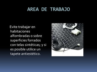 SISTEMA BASICO      Gabinete de tipo mini-torre, con dos o tres bahías para unidades de 3.5 pulgadas; y dos o tres bahías para unidades de 5.25 pulgadas.