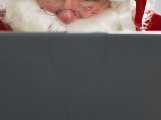 I see friends shaking hands
sayin‘…
 