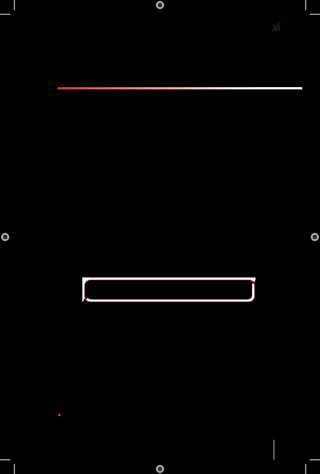 37
Nesta lição você irá estudar um aspecto ao mesmo tempo interessante e in-
trigante: o ciclo de vida do produto. Interessante, pois compreenderá que
existem quatro fases na vida de um produto: introdução, crescimento, ma-
turidade e declínio. Intrigante, pois, muitas vezes, é difícil estabelecer-se
adequadamente em que estágio está o produto, tendo, consequentemente,
uma dificuldade maior no estabelecimento de estratégias eficazes, para so-
lucionar o problema mercadológico.
1. Conceito
O ciclo de vida de um produto começa onde termina o processo de desenvol-
vimento de um novo produto. Novos produtos são lançados pelas empresas
na esperança de que consigam vida longa e uma curva de vendas prolongada
e lucrativa. Alguns conseguem, mas, no caminho, muitos enfrentam todos os
tipos de problemas que ameaçam terminar prematuramente a carreira do
produto.
Os vários estágios do ciclo de vida de um produto exigem uma reprograma-
ção constante das estratégias e recursos. Examinaremos o conceito de ciclo
de vida do produto e consideraremos as estratégias adequadas para cada um
dos estágios.
Lição 5 - Ciclo de Vida de um Produto
“O ciclo de vida de um produto é a distinção, que se busca reconhecer,
dos diferentes estágios de seu histórico de vendas.”
Tanto a posição de vendas quanto a lucra­tividade de um produto mudam
através do tempo. Reforçamos esta diferença: a curva de vendas deve ser des-
tacada da curva de lucra­tividade. Pela identificação do estágio em que o pro-
duto se encontra, ou para o qual se pode estar caminhando, pode-se formular
melhores planos de marketing.
2. Estágios do Ciclo de Vida do Produto
A maioria das discussões a respeito do ciclo de vida do produto representa o
histórico de vendas de um produto típico, seguindo a forma de uma curva de
vendas em “S”. Esta curva é tipicamente dividida em quatro estágios, conheci-
dos como Introdução, Crescimento, Maturidade e Declínio.
•Introdução - É o período de crescimento lento nas vendas, à medida que
o produto é introduzido no mercado. A curva de lucro apresenta lucros
 