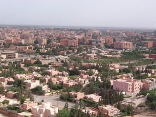 DESCRIPTATION
Marrakech contains beautiful places and
it known by the Jamaa el fna the
Koutoubia and other historical
monuments. As it is wonderful she has
welcomed millions and millions of tourists
from all aver the wold.
Marrakech has the largest traditional
market (souk) in Morocco.
 