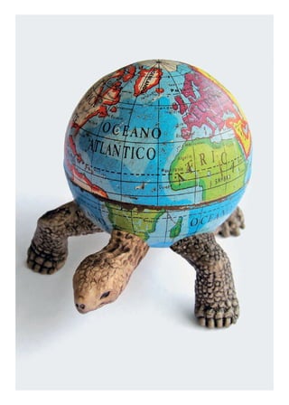 305
3
Cahier de vacances
Les vacances de la Toussaint, c’est rien que pour les enfants.
Une grande exposition en trois étapes, Les expéditions imaginaires,
des spectacles, un mini-festival de rock et des projets cinéma
s’invitent sur tout le territoire. À l’arrêt d’un tram, ou au J1,
les enfants peuvent continuer à jouer, à construire des cabanes
ou naviguer pour de vrai sur de faux bateaux ou accompagner
leurs parents jusqu’au studio Fotokino pour découvrir
le Laterna Magica spécial Cahier de vacances. Et se régaler
de dînettes minuscules. L’école, c’est bien, mais les vacances aussi.
> NovembreZOOM JEUNE PUBLIC
Tortuga
Isidro Ferrer
Artiste invité par Fotokino
dans le cadre de Laterna
Magica 2013
 