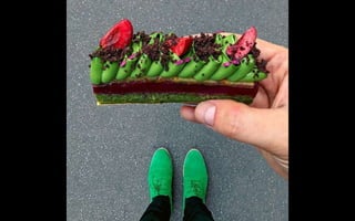 Tal Spiegel, a pastry chef in Paris, matches his
shoes to his desserts and has become an Instagram
star
 