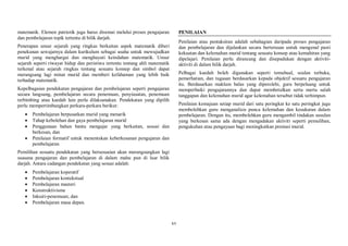 xv
matematik. Elemen patriotik juga harus disemai melalui proses pengajaran
dan pembelajaran topik tertentu di bilik darjah.
Penerapan unsur sejarah yang ringkas berkaitan aspek matematik diberi
penekanan sewajarnya dalam kurikulum sebagai usaha untuk mewujudkan
murid yang menghargai dan menghayati keindahan matematik. Unsur
sejarah seperti riwayat hidup dan peristiwa tertentu tentang ahli matematik
terkenal atau sejarah ringkas tentang sesuatu konsep dan simbol dapat
merangsang lagi minat murid dan memberi kefahaman yang lebih baik
terhadap matematik.
Kepelbagaian pendekatan pengajaran dan pembelajaran seperti pengajaran
secara langsung, pembelajaran secara penemuan, penyiasatan, penemuan
terbimbing atau kaedah lain perlu dilaksanakan. Pendekatan yang dipilih
perlu mempertimbangkan perkara-perkara berikut:
 Pembelajaran berpusatkan murid yang menarik
 Tahap kebolehan dan gaya pembelajaran murid
 Penggunaan bahan bantu mengajar yang berkaitan, sesuai dan
berkesan, dan
 Penilaian formatif untuk menentukan keberkesanan pengajaran dan
pembelajaran
Pemilihan sesuatu pendekatan yang bersesuaian akan merangsangkan lagi
suasana pengajaran dan pembelajaran di dalam mahu pun di luar bilik
darjah. Antara cadangan pendekatan yang sesuai adalah:
 Pembelajaran koperatif
 Pembelajaran kontekstual
 Pembelajaran masteri
 Konstruktivisme
 Inkuiri-penemuan; dan
 Pembelajaran masa depan.
PENILAIAN
Penilaian atau pentaksiran adalah sebahagian daripada proses pengajaran
dan pembelajaran dan dijalankan secara berterusan untuk mengenal pasti
kekuatan dan kelemahan murid tentang sesuatu konsep atau kemahiran yang
dipelajari. Penilaian perlu dirancang dan disepadukan dengan aktiviti-
aktiviti di dalam bilik darjah.
Pelbagai kaedah boleh digunakan seperti temubual, soalan terbuka,
pemerhatian, dan tugasan berdasarkan kepada objektif sesuatu pengajaran
itu. Berdasarkan maklum balas yang diperolehi, guru berpeluang untuk
memperbaiki pengajarannya dan dapat membetulkan serta merta salah
tanggapan dan kelemahan murid agar kelemahan tersebut tidak terhimpun.
Penilaian kemajuan setiap murid dari satu peringkat ke satu peringkat juga
membolehkan guru menganalisis punca kelemahan dan kesukaran dalam
pembelajaran. Dengan itu, membolehkan guru mengambil tindakan susulan
yang berkesan sama ada dengan mengadakan aktiviti seperti pemulihan,
pengukuhan atau pengayaan bagi meningkatkan prestasi murid.
 