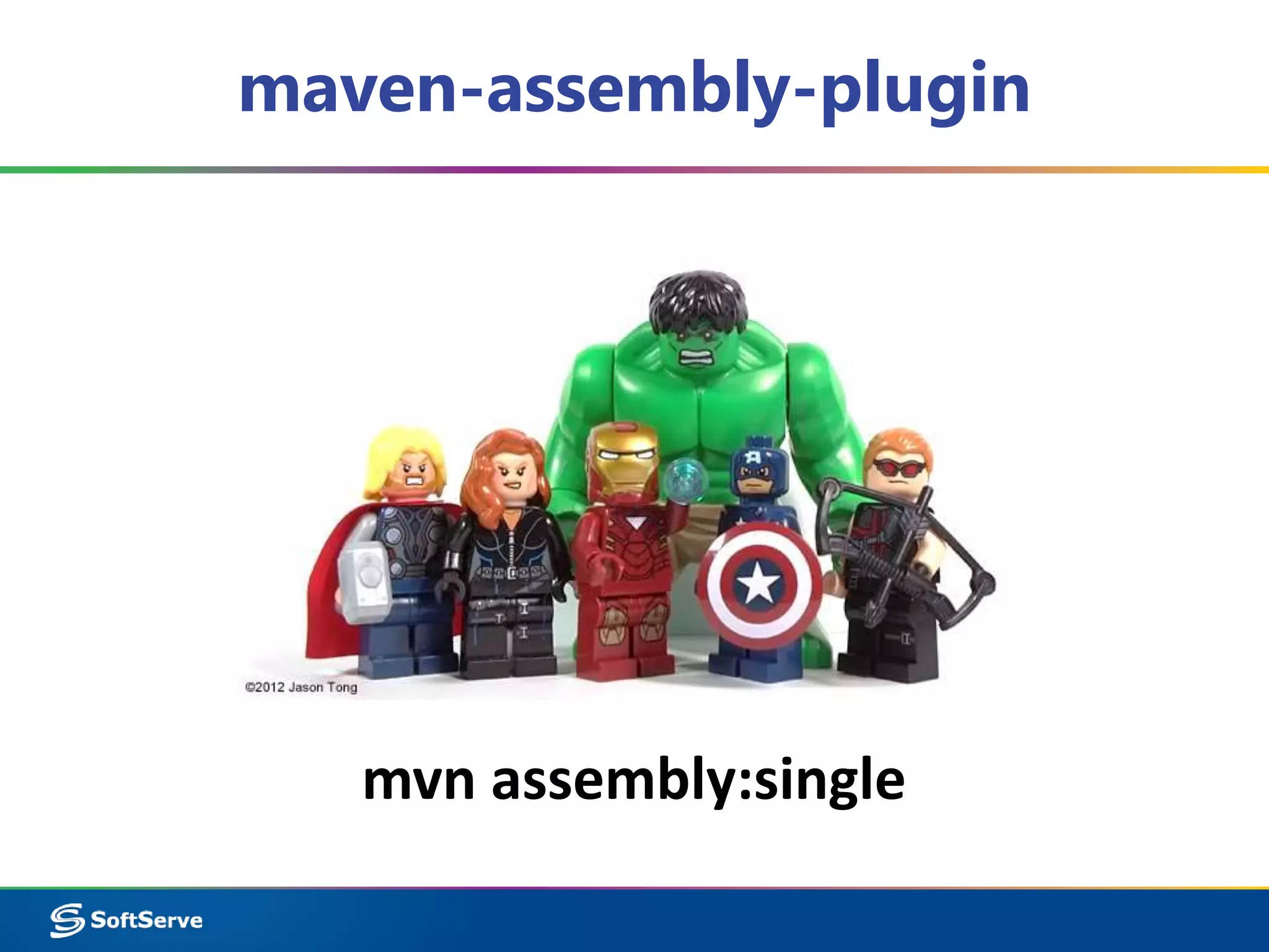 maven-assembly-plugin 
mvn assembly:single 
 