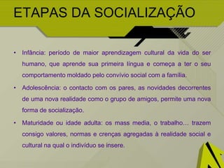 SOCIEDADE E OPINIÃO PÚBLICA
• Opinião pública designa a opinião geral de uma sociedade.
Aqui se inserem as ideias consideradas corretas pela maior
parte da sociedade, que seguem um padrão ético-moral
segundo a cultura, condições sociais e, em alguns casos, a
religião de uma determinada sociedade.
• Forma-se com base em alguns fatores:
• sociais;
• psicológicos;
• mass media;
• influência de grupos;
• influência de líderes.
 