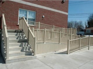 Web Content Accessibility Guidelines
http://www.w3.org/TR/WCAG/
 